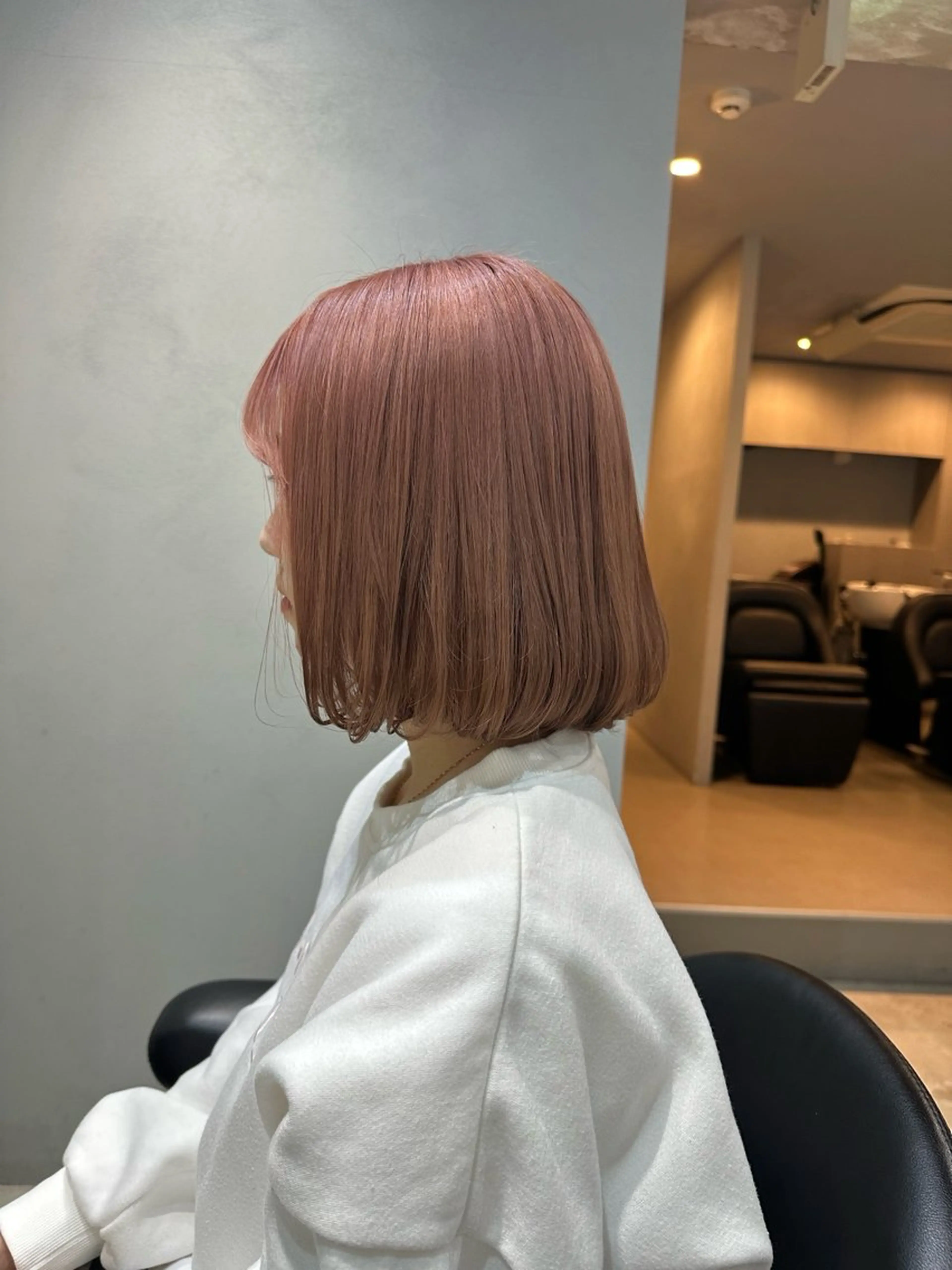 ミディアム カラー ブリーチ ハイトーンカラー ヘアカラー トリートメント ショートカット/ レイヤー/齋藤大貴のヘアスタイル