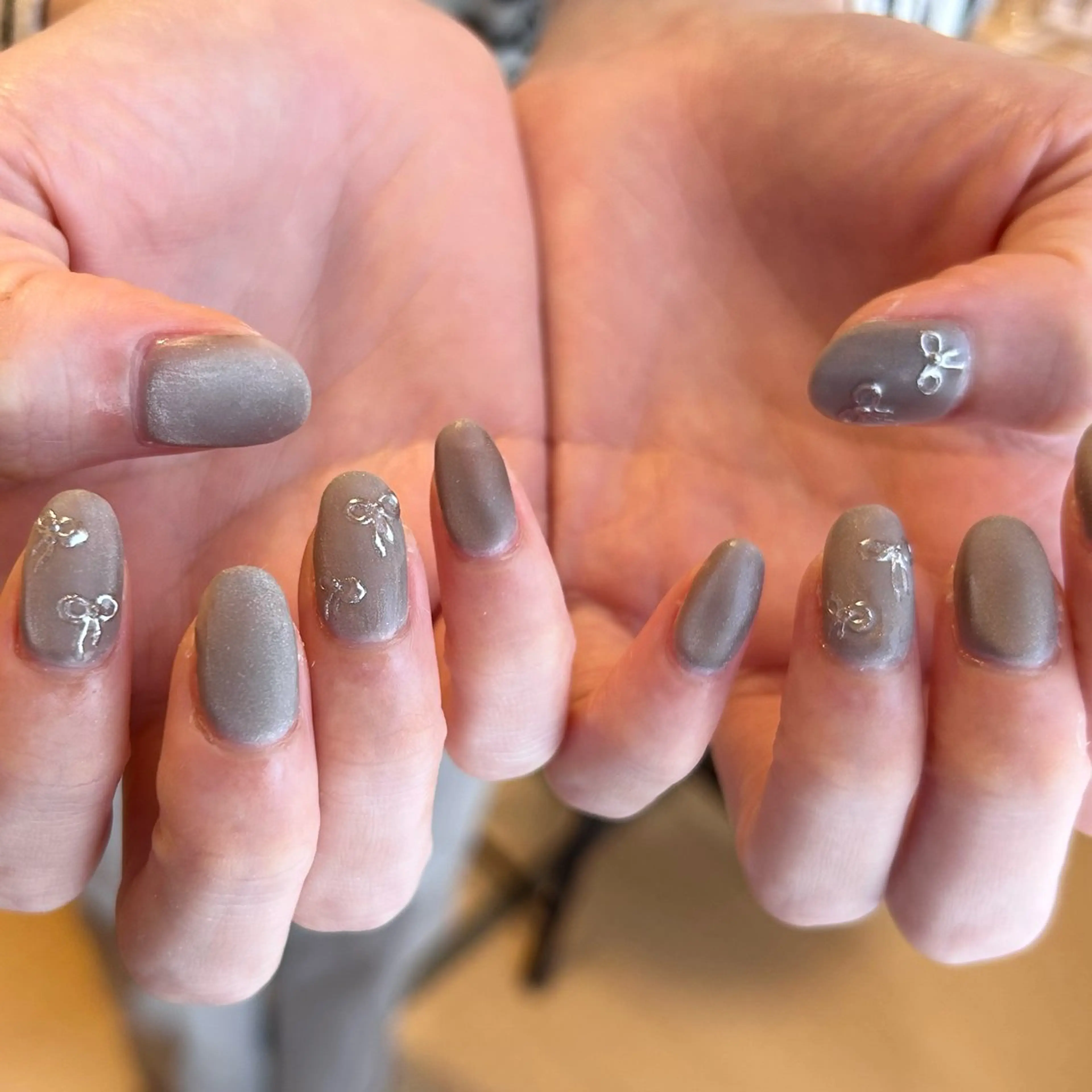 ネイル マグネットネイル マットネイル リボン nailsalon kiii'sのネイルデザイン