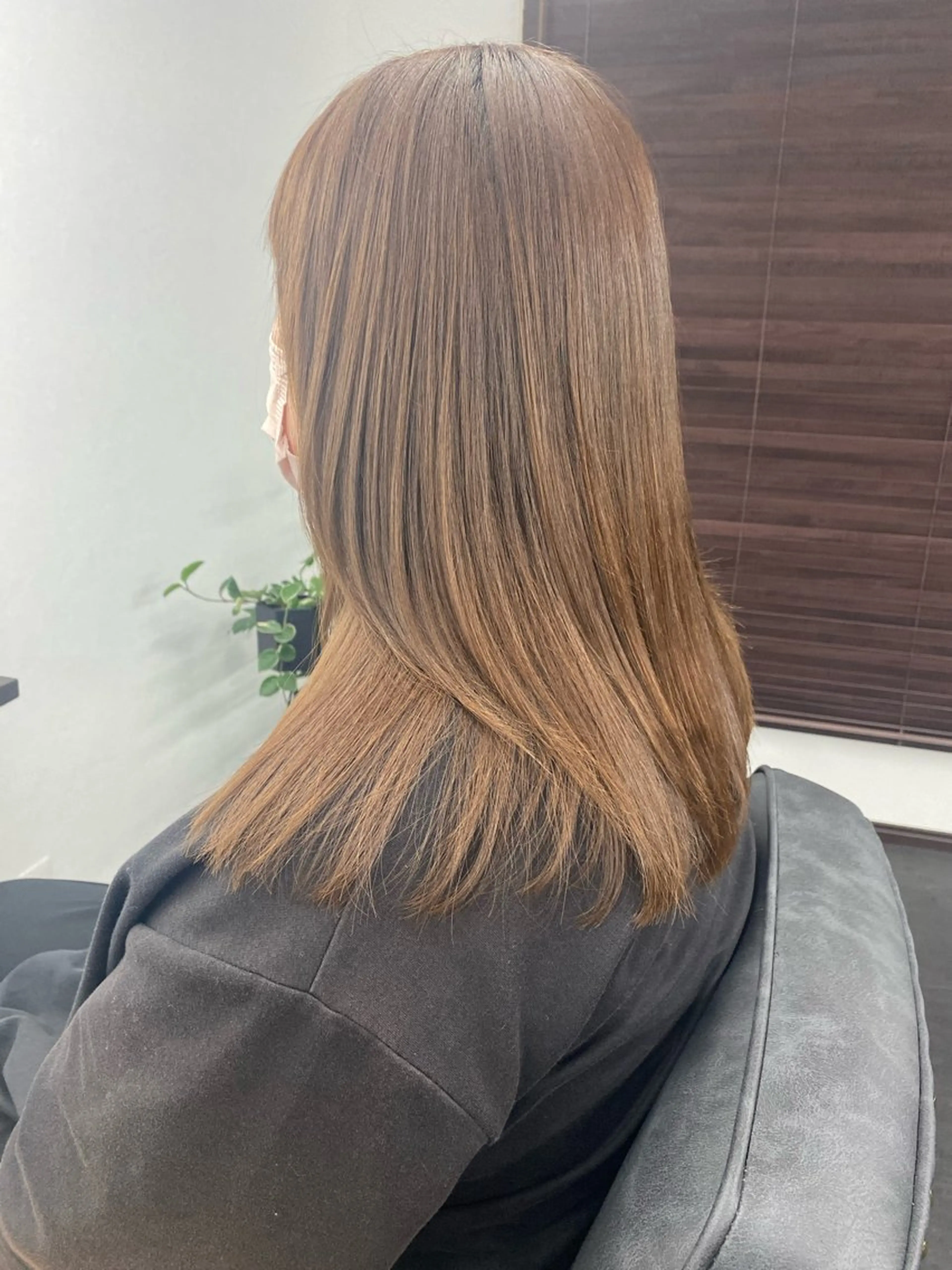 ミディアム 髪質改善 トリートメント 縮毛矯正 トリートメント 山﨑 大暉【ダブルカラー】のヘアスタイル