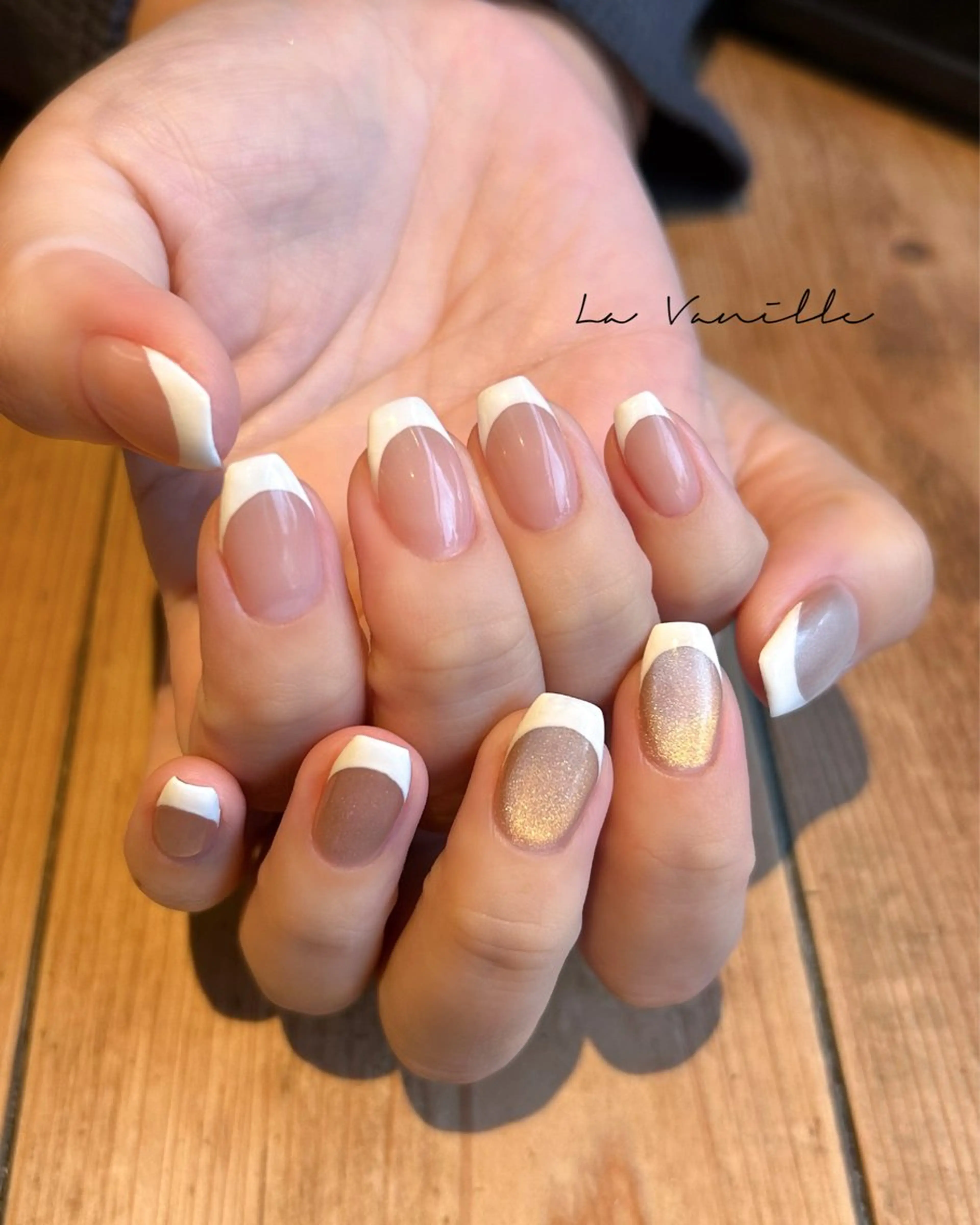 ネイル フレンチネイル マグネットネイル シンプルネイル La Vanille所属・LaVanille 🌵Senkoのネイルデザイン