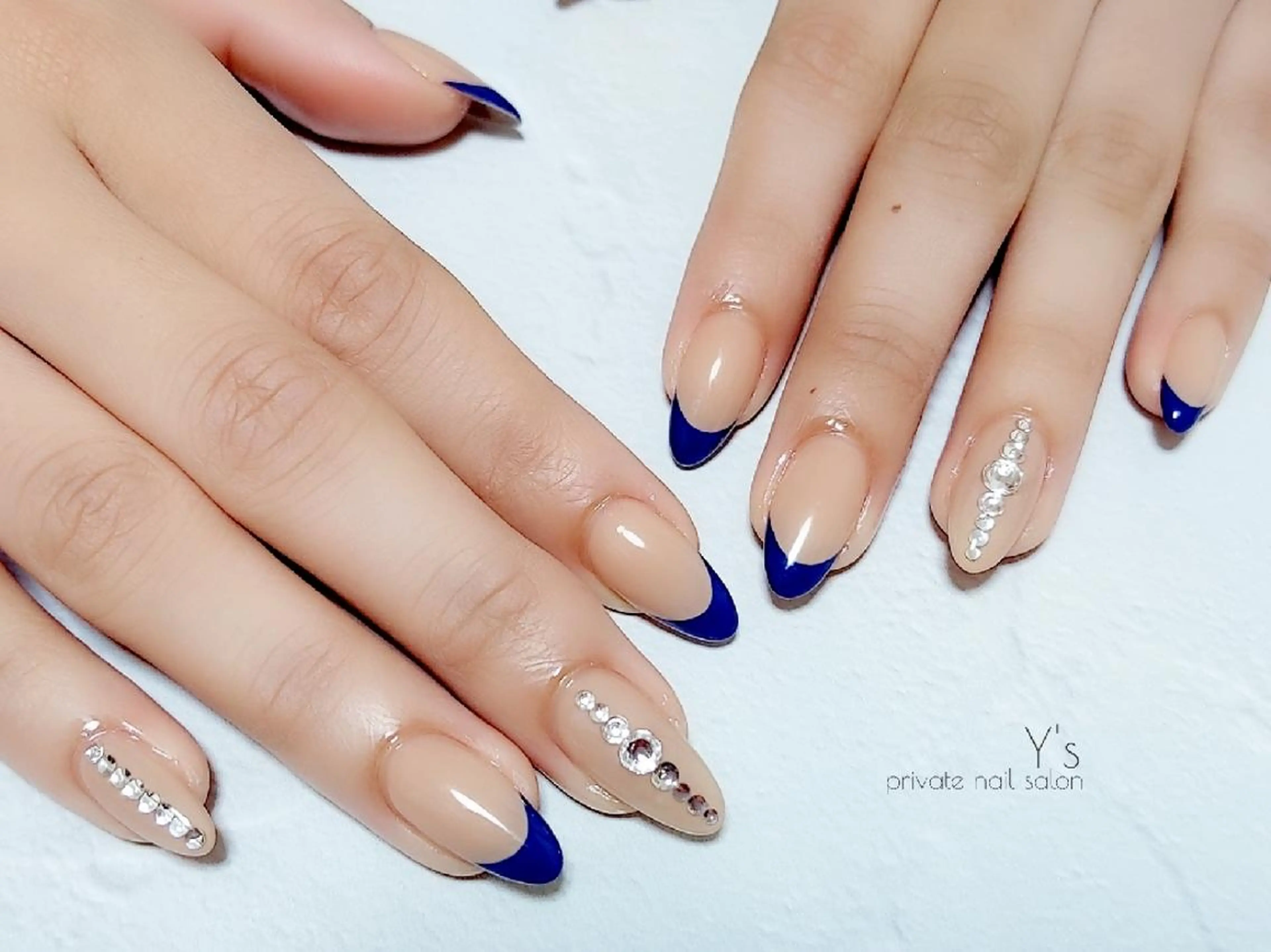 ネイル YUMI NAGAI  のネイルデザイン