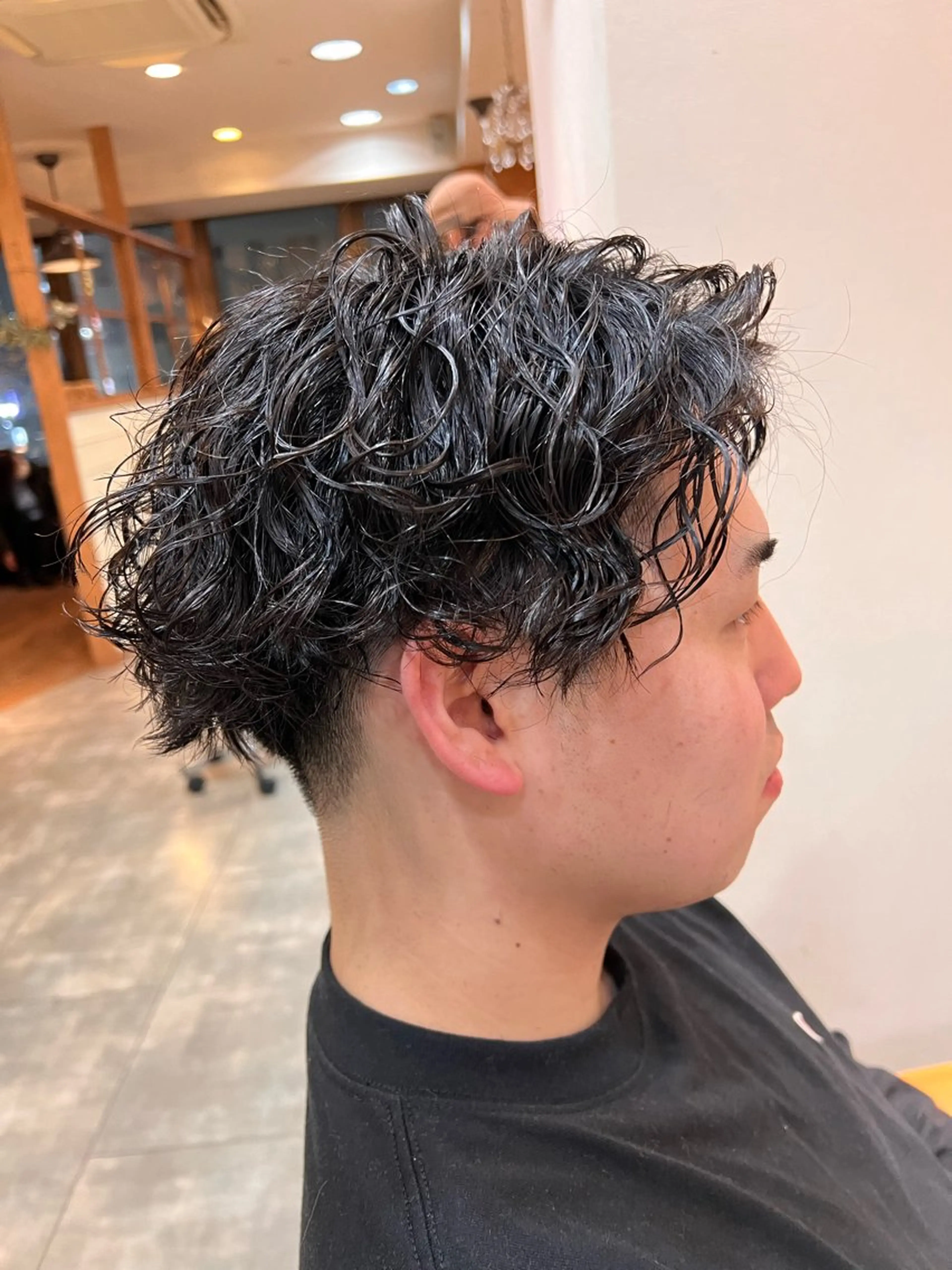 パーマ メンズ カット パーマ 透明感・艶感 小坂隼斗のヘアスタイル