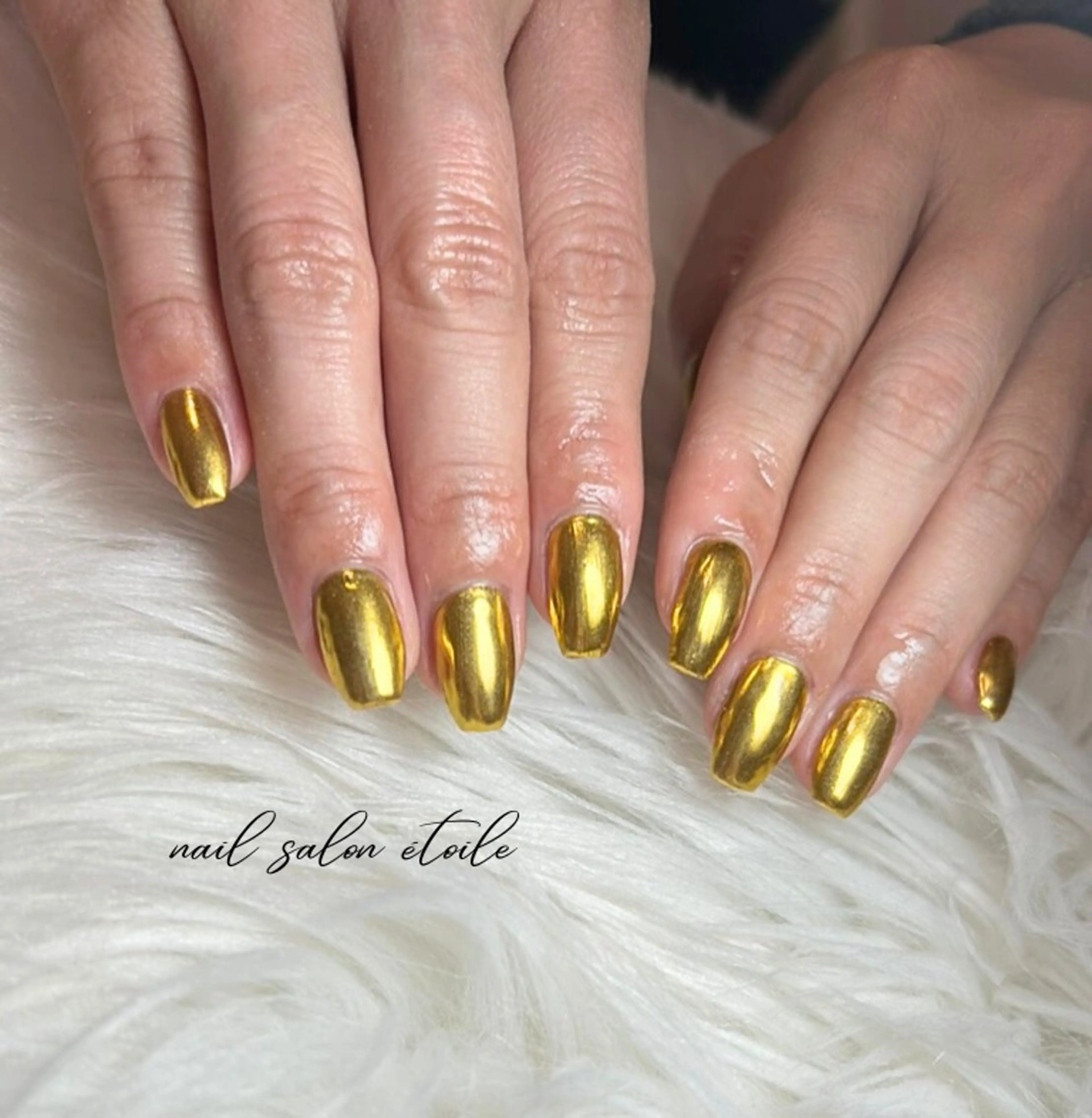 ネイル ゴールド ミラーネイル ワンカラーネイル ハンドネイル nail salon étoileのネイルデザイン