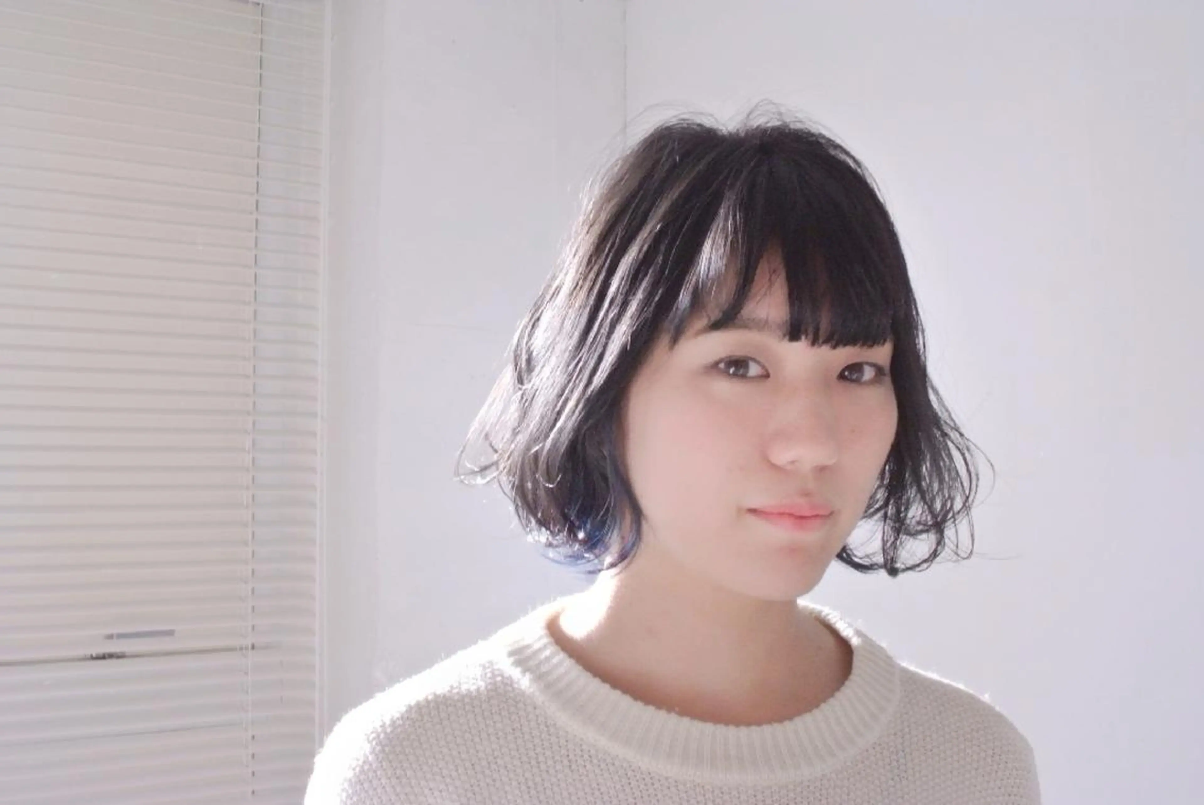 ショート カラー ブルーカラー ボブ 樋口 千尋のヘアスタイル