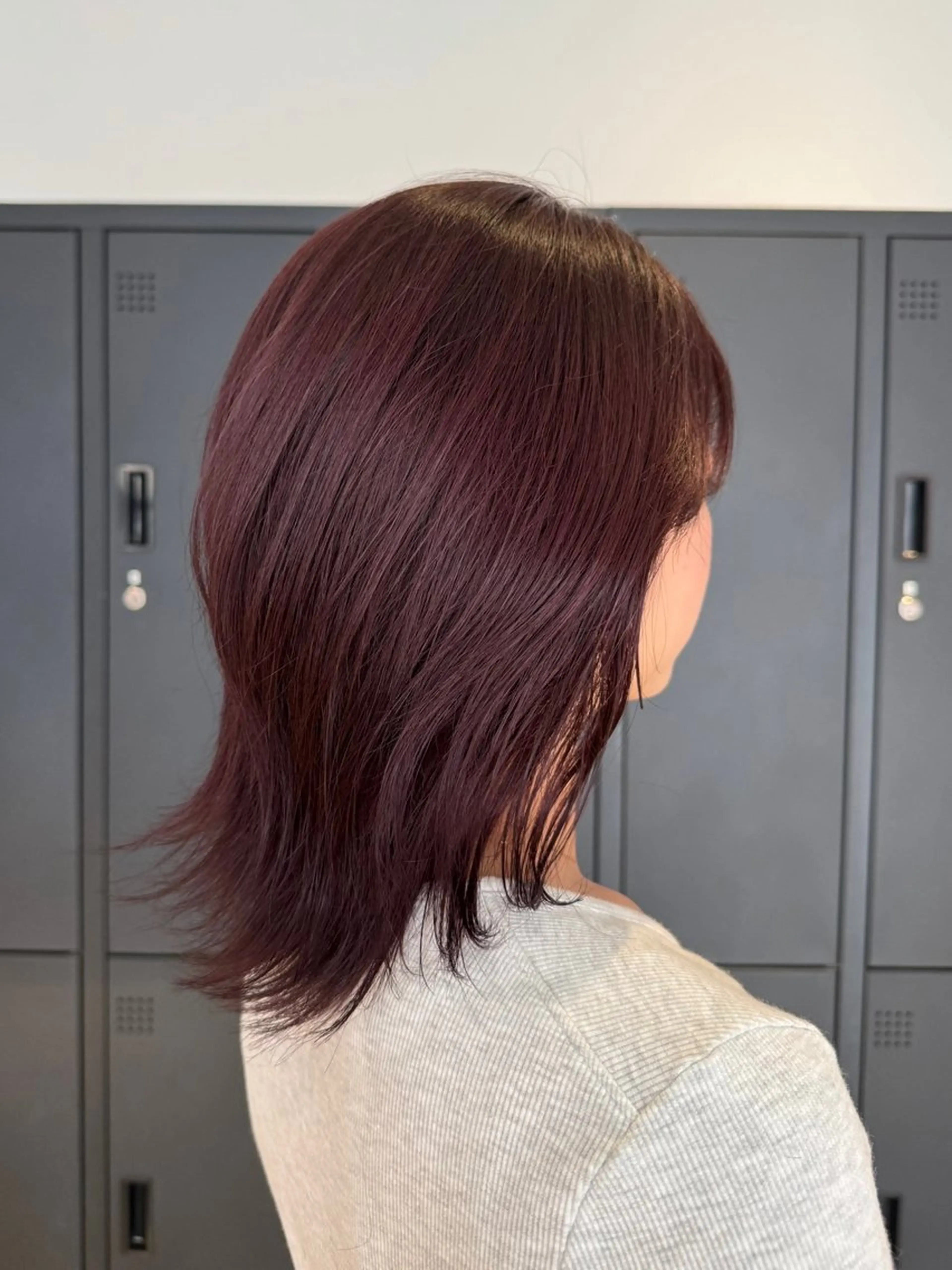 ミディアム カラー 🪞きら艶ロング カラー🩶 azuのヘアスタイル