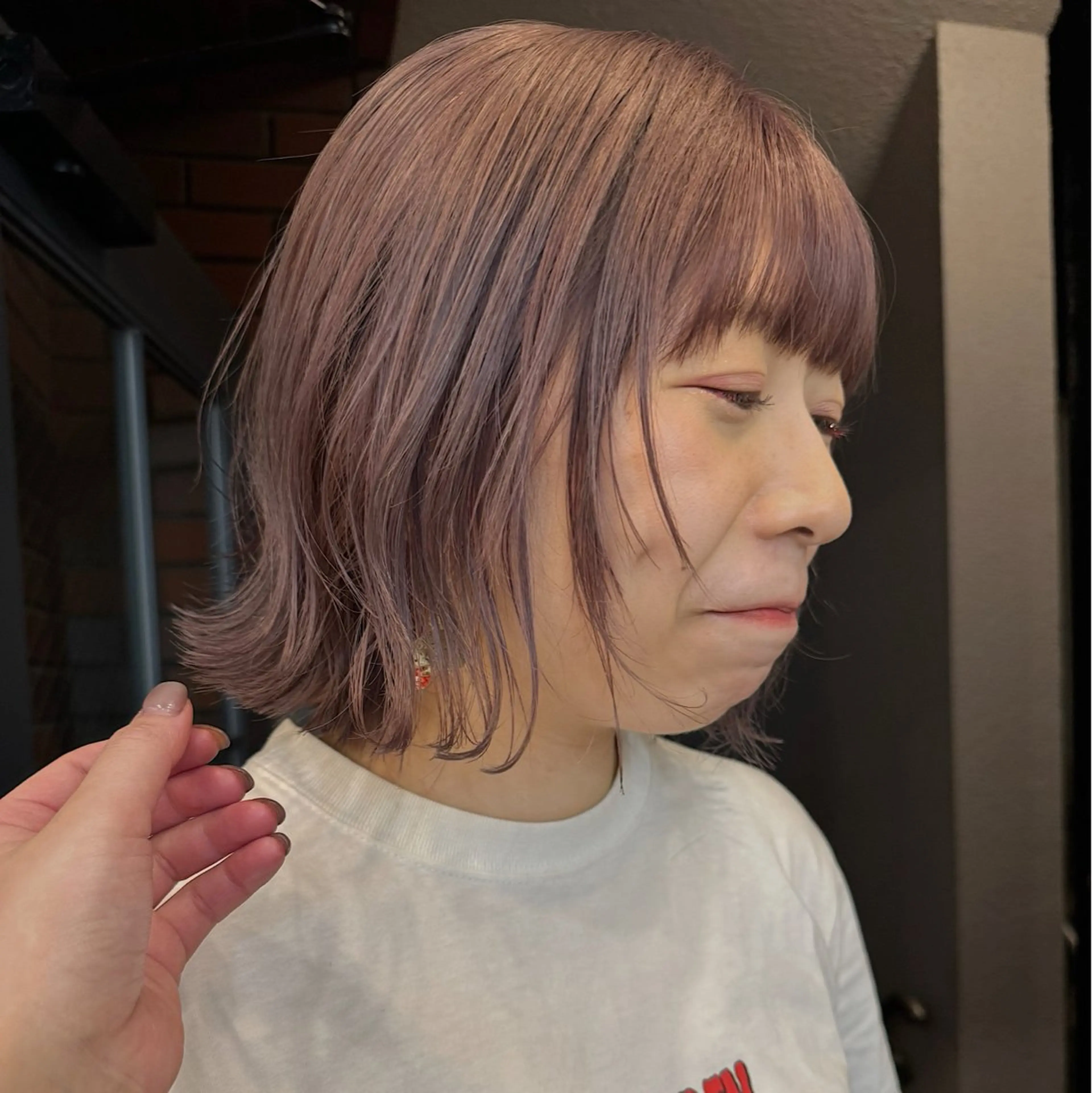 ミディアム カラー ヘアアレンジ ベージュカラー ピンクカラー ピンクベージュ カット ヘアカラー 🌐サトウ リョウ🌐のヘアスタイル