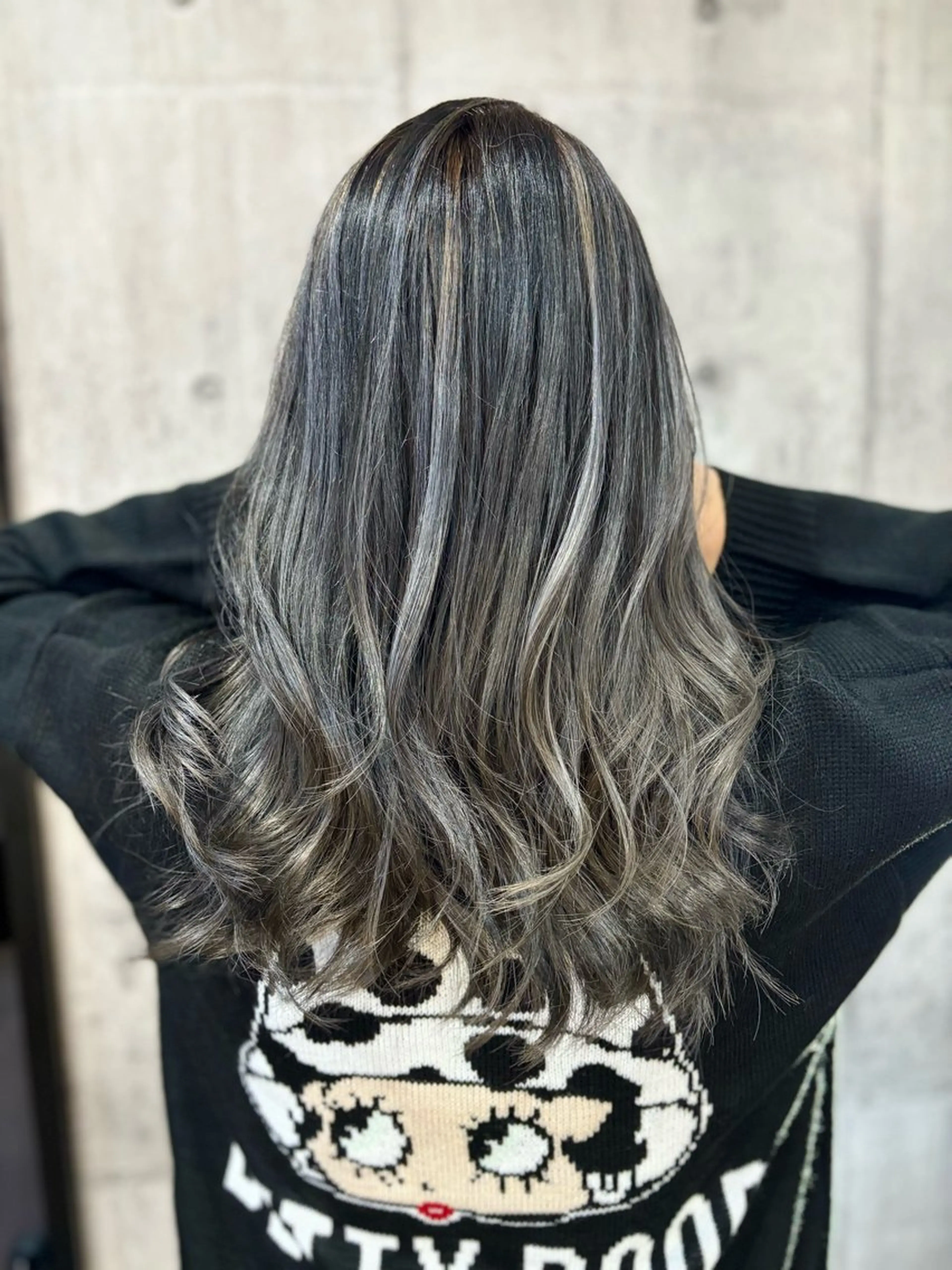 ロング カット ヘアカラー Welila by haku所属・yoshihara yuukiのヘアスタイル