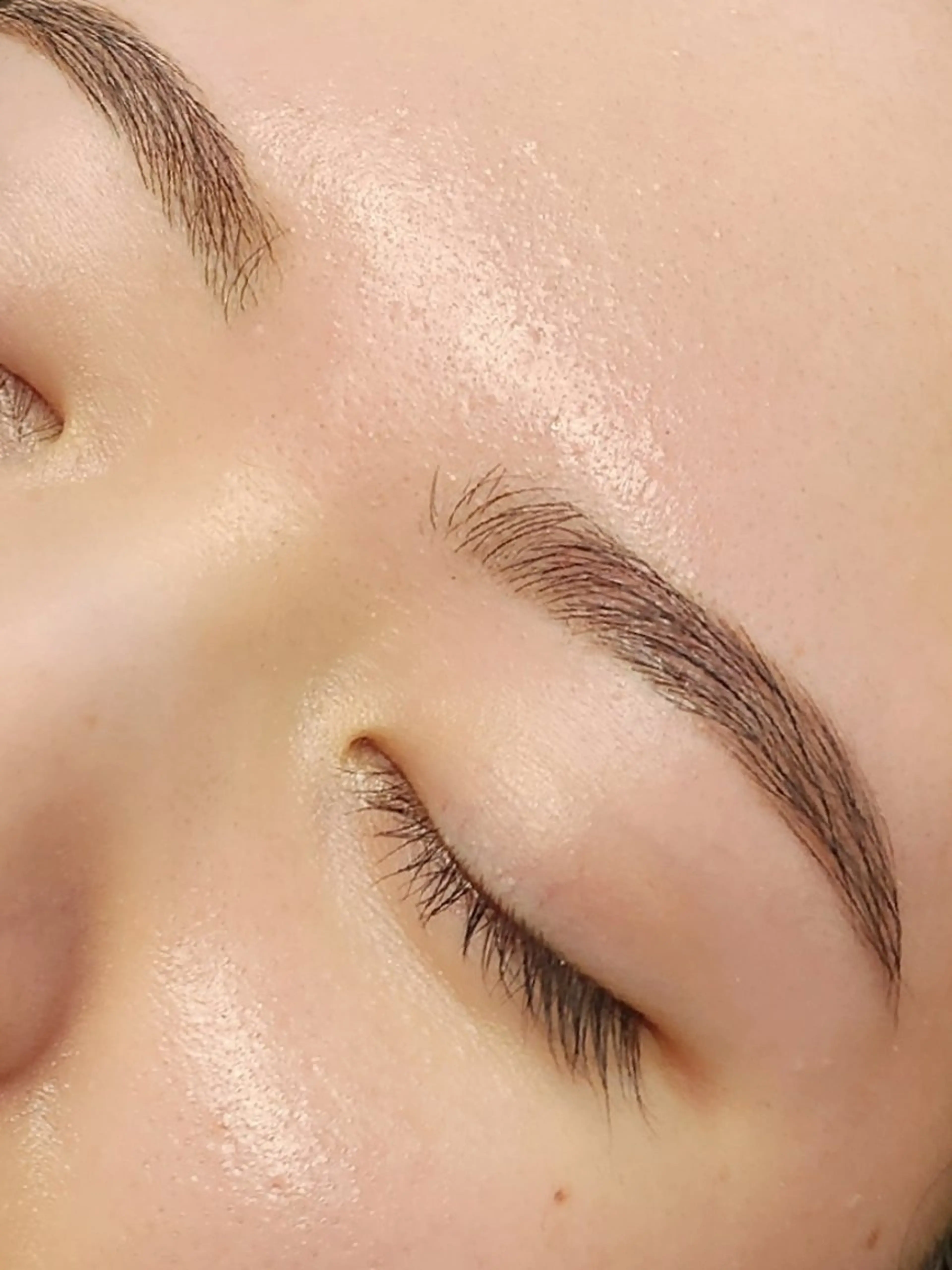 アイブロウ 眉毛ワックス脱毛 ワックス脱毛 宜野湾Eyelash w/の眉毛・アイブロウイメージ