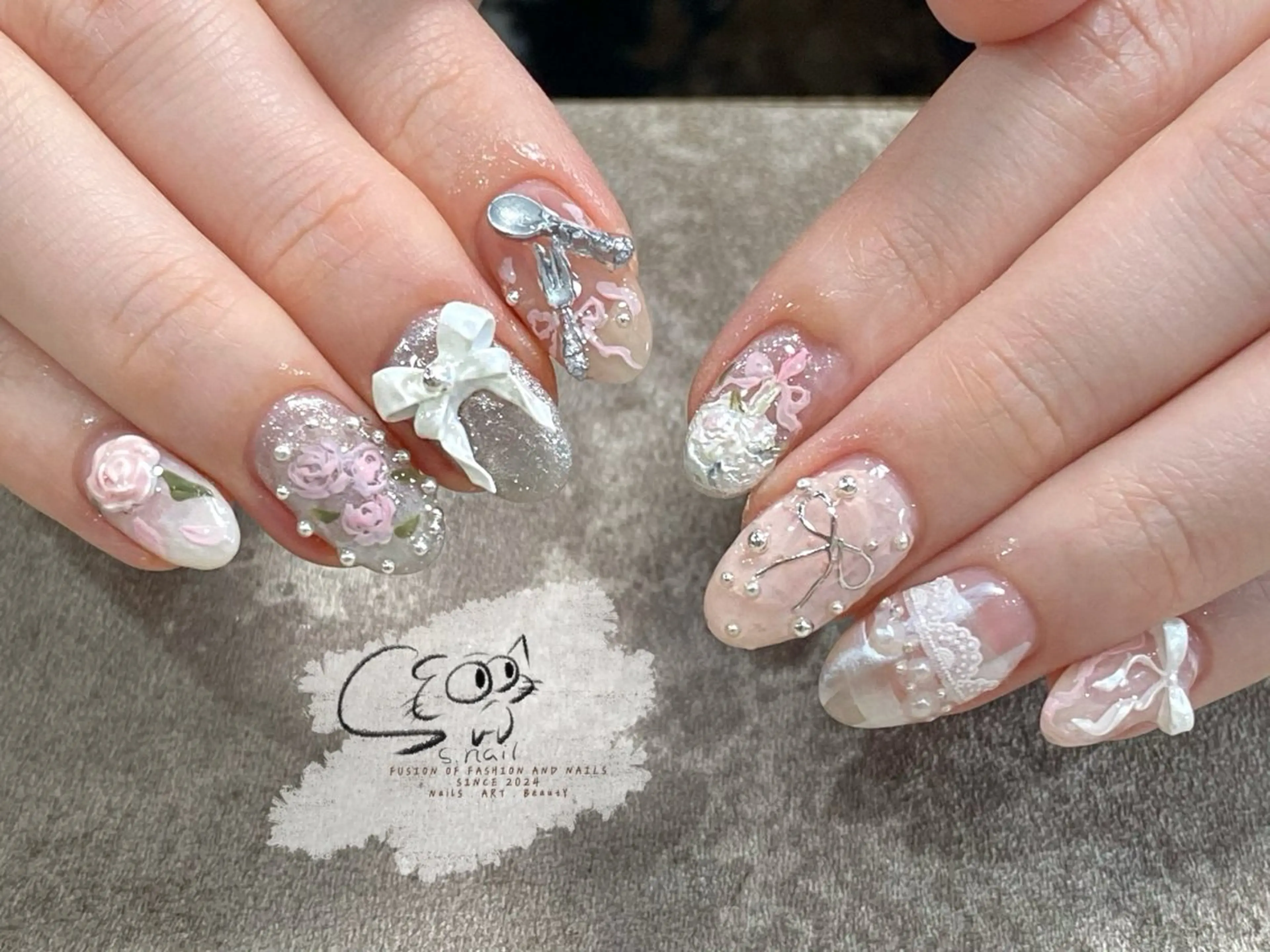 ネイル アートネイル チークネイル フレンチネイル グラデーション マグネットネイル S.nail _のネイルデザイン