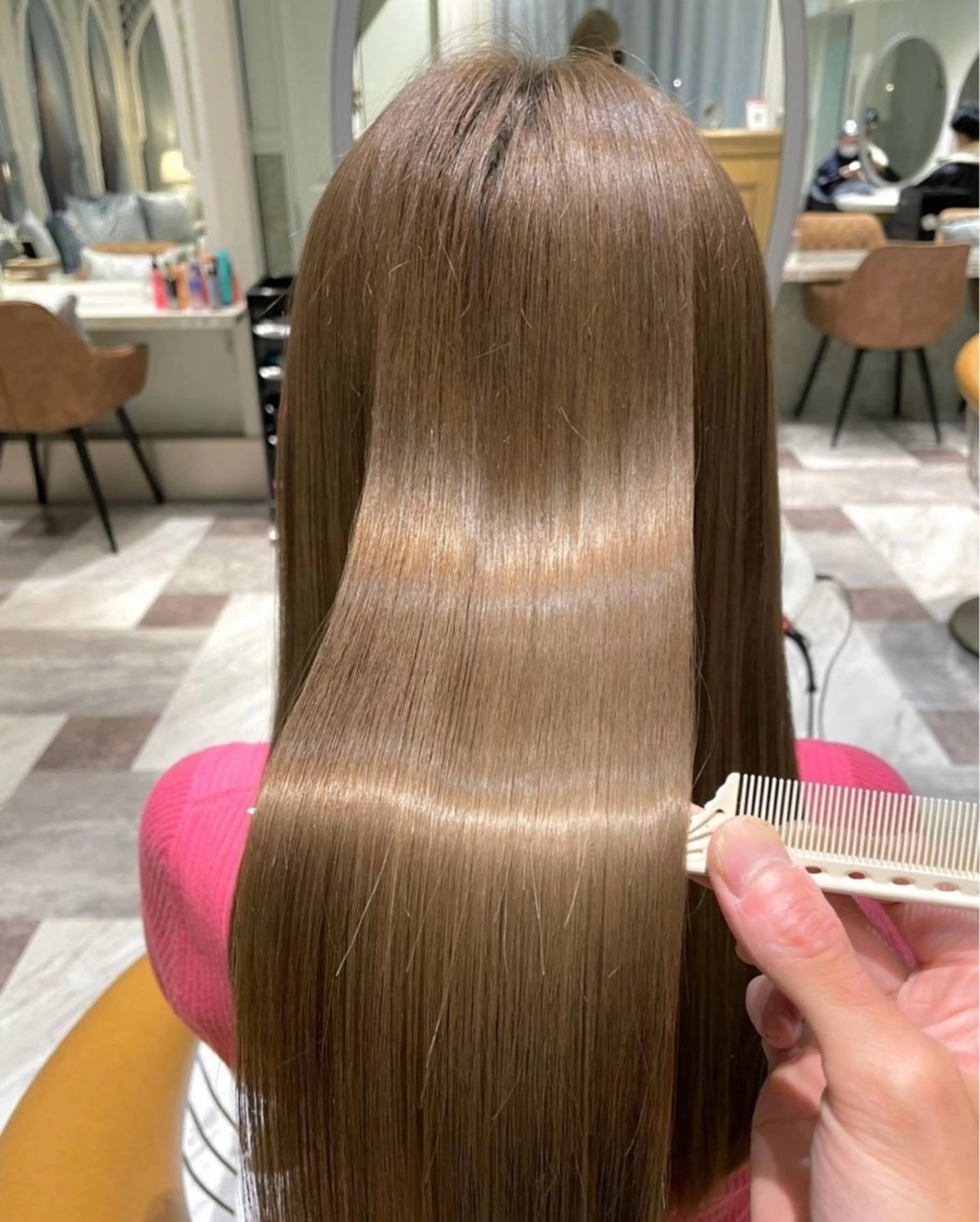 ロング ❤️ブリーチなし💚 ダブルカラー平野実花のヘアスタイル