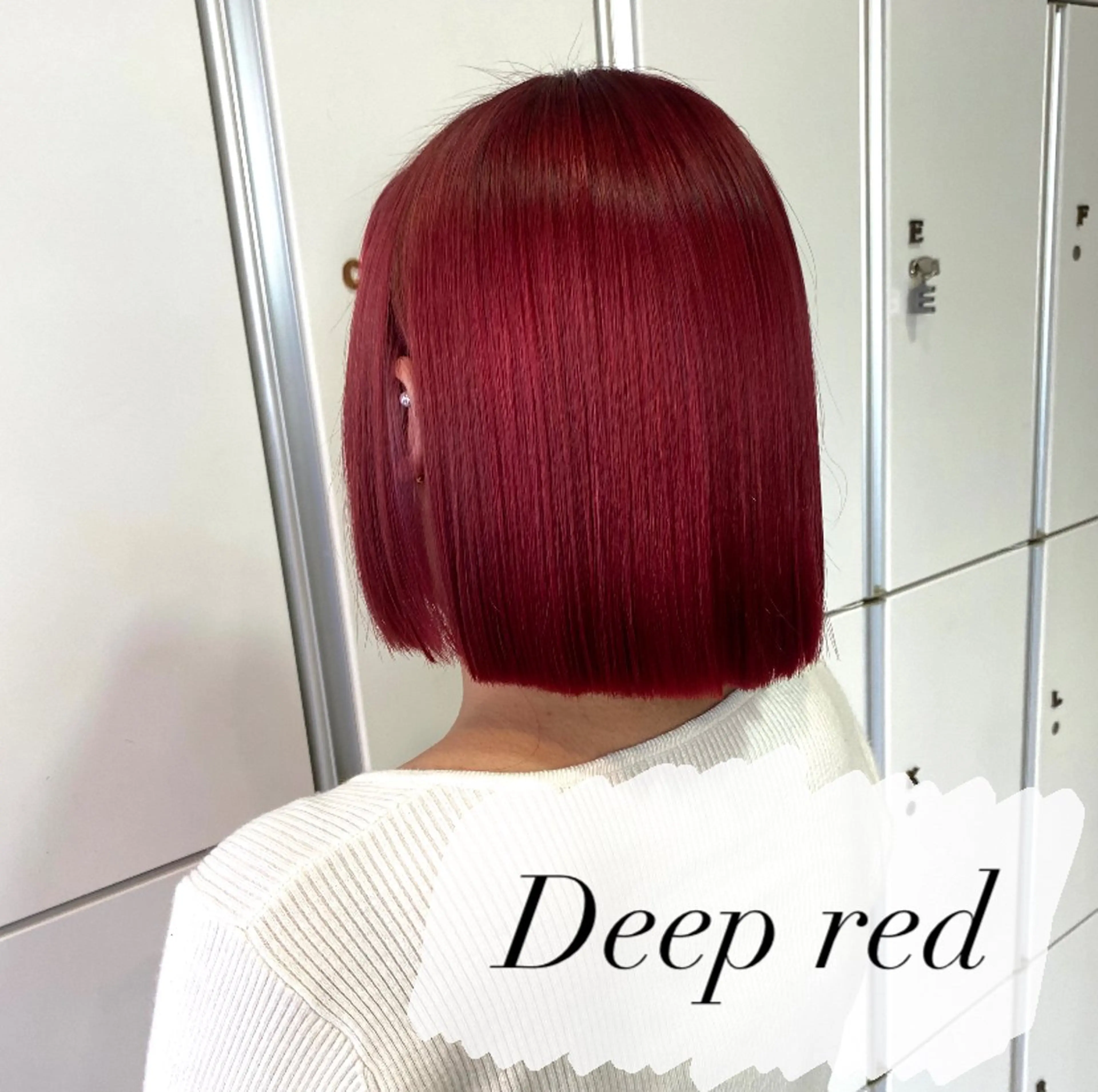 ショート カラー レッドカラー ボブ ヘアカラー ミルクティーベージュ 暖色カラー/池田麻帆のヘアスタイル