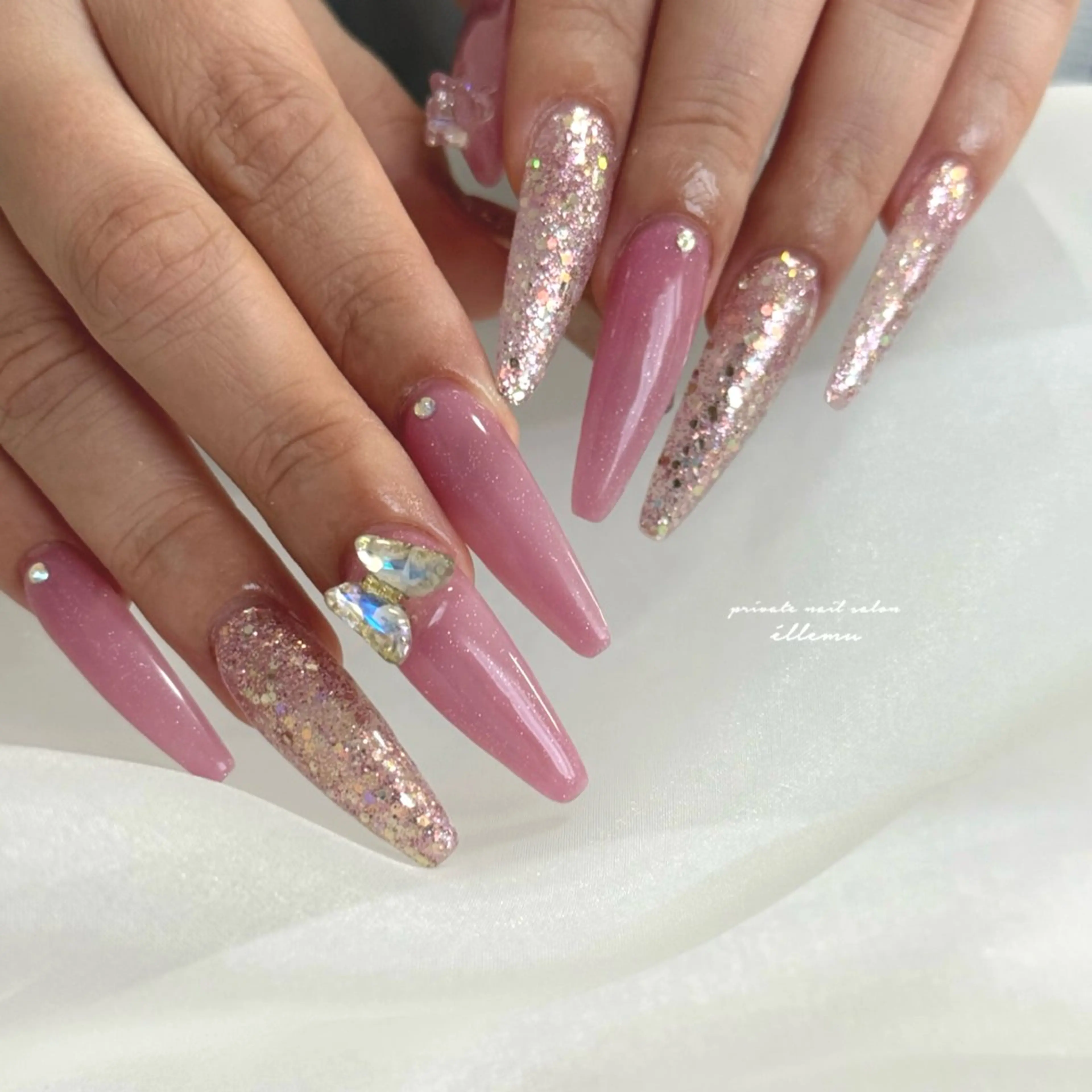 U24《ミニモ学割》10本長さだし+ワンカラーorラメグラ+アート2本の写真