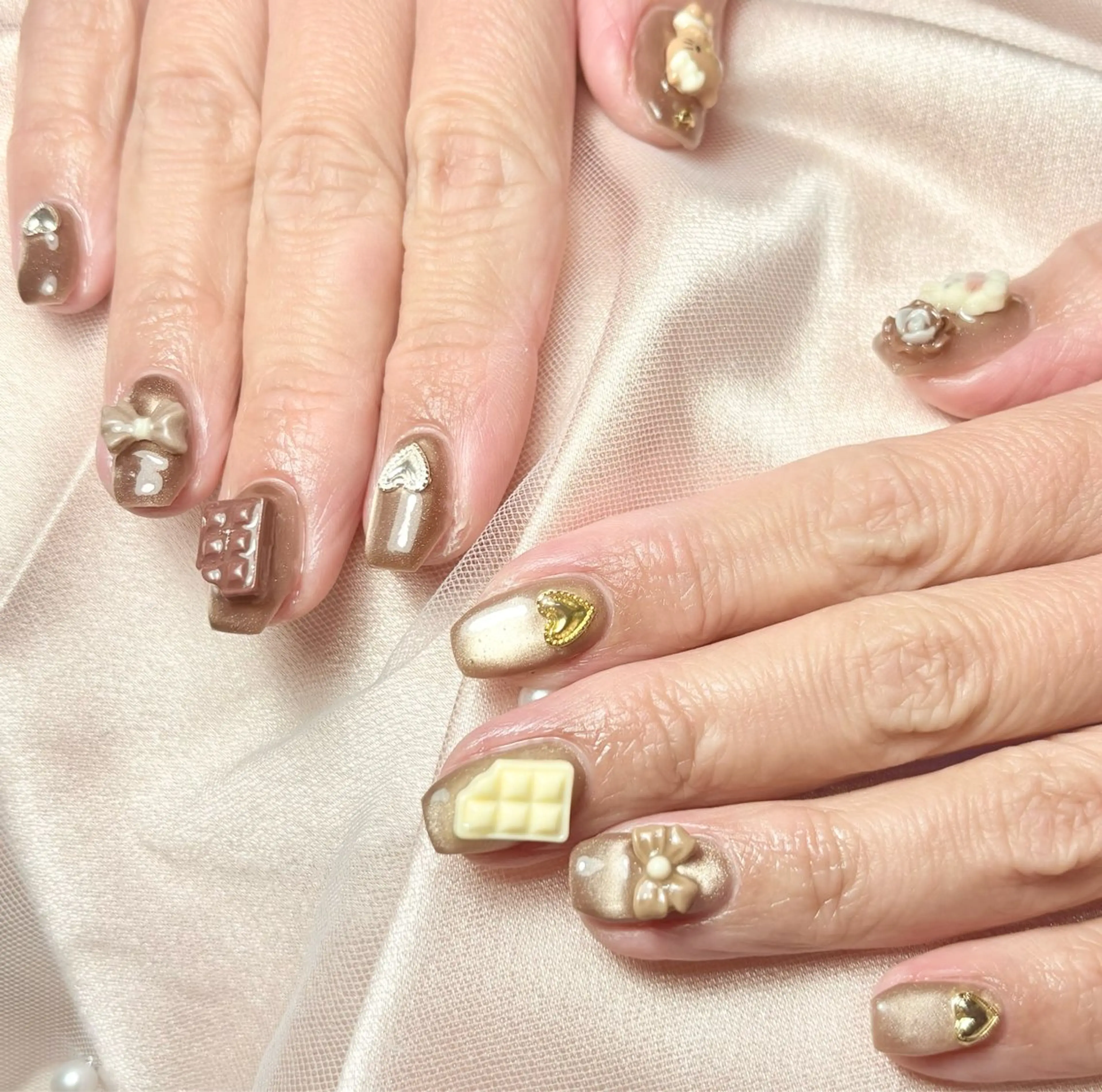 ネイル ハンドネイル 山科駅徒歩3分❣️ 代表　紗恵子のネイルデザイン