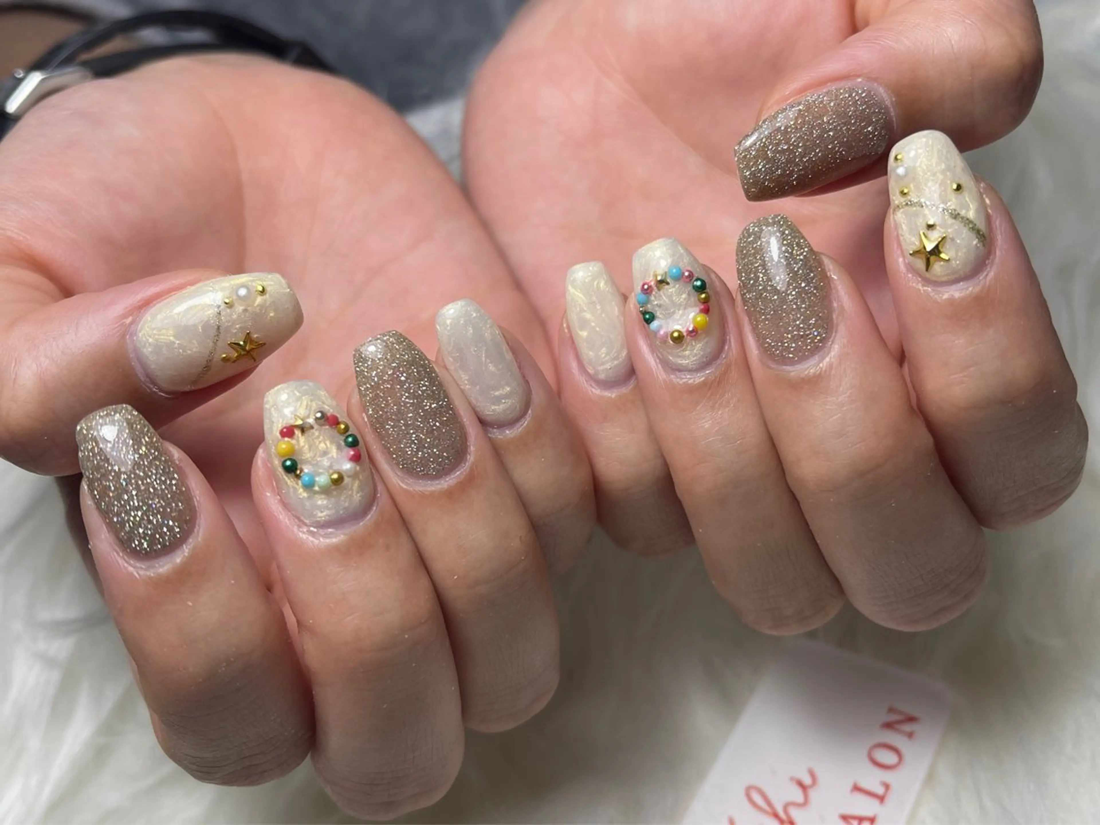 ネイル アートネイル フレンチネイル ジェルネイル グラデーション 韓国ネイル ハンドネイル 💕鈴木ユリ パラジェル/オフ無料のネイルデザイン