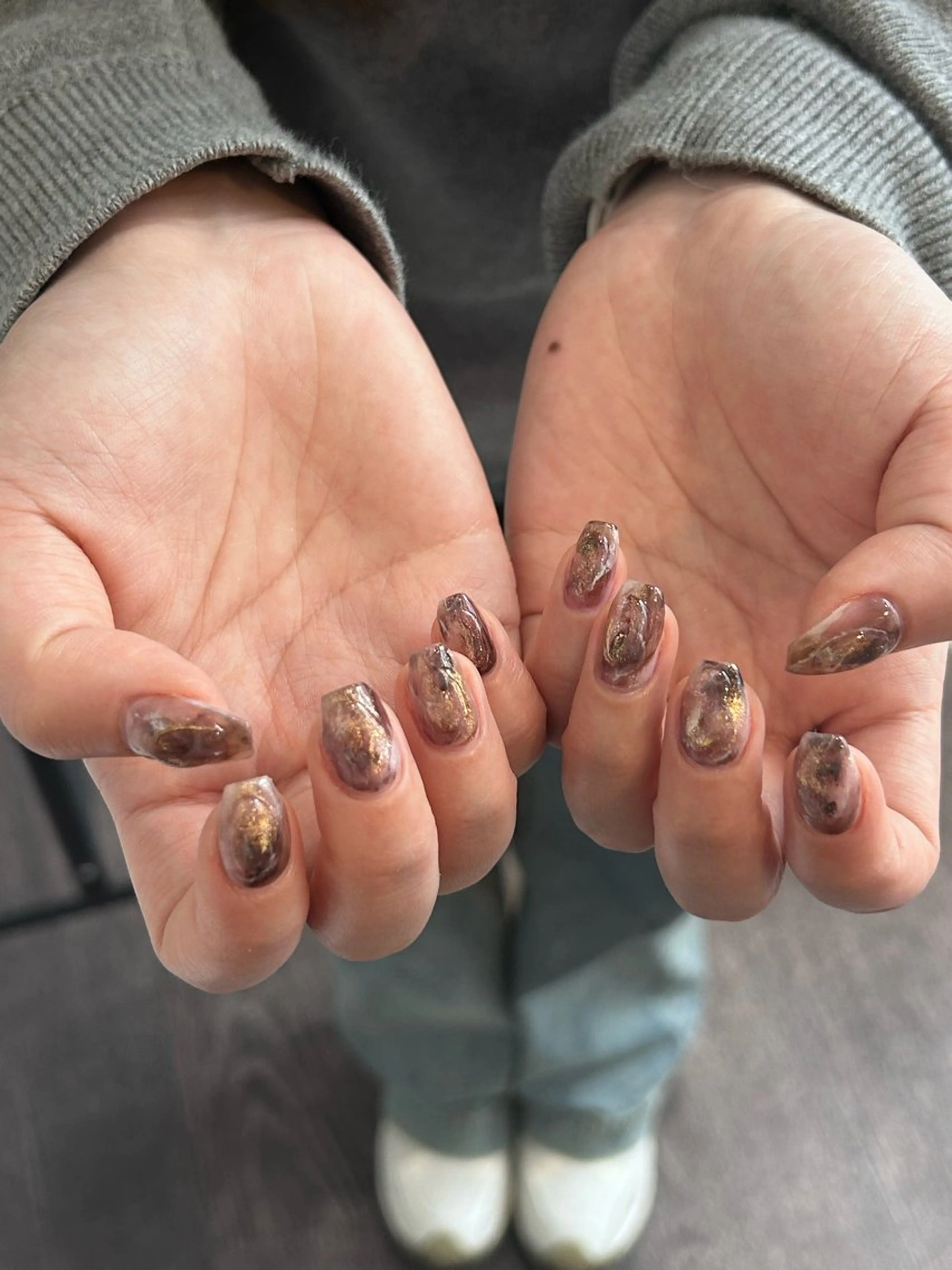 ネイル ブラウン ハンドネイル Yarm As Etelのネイルデザイン