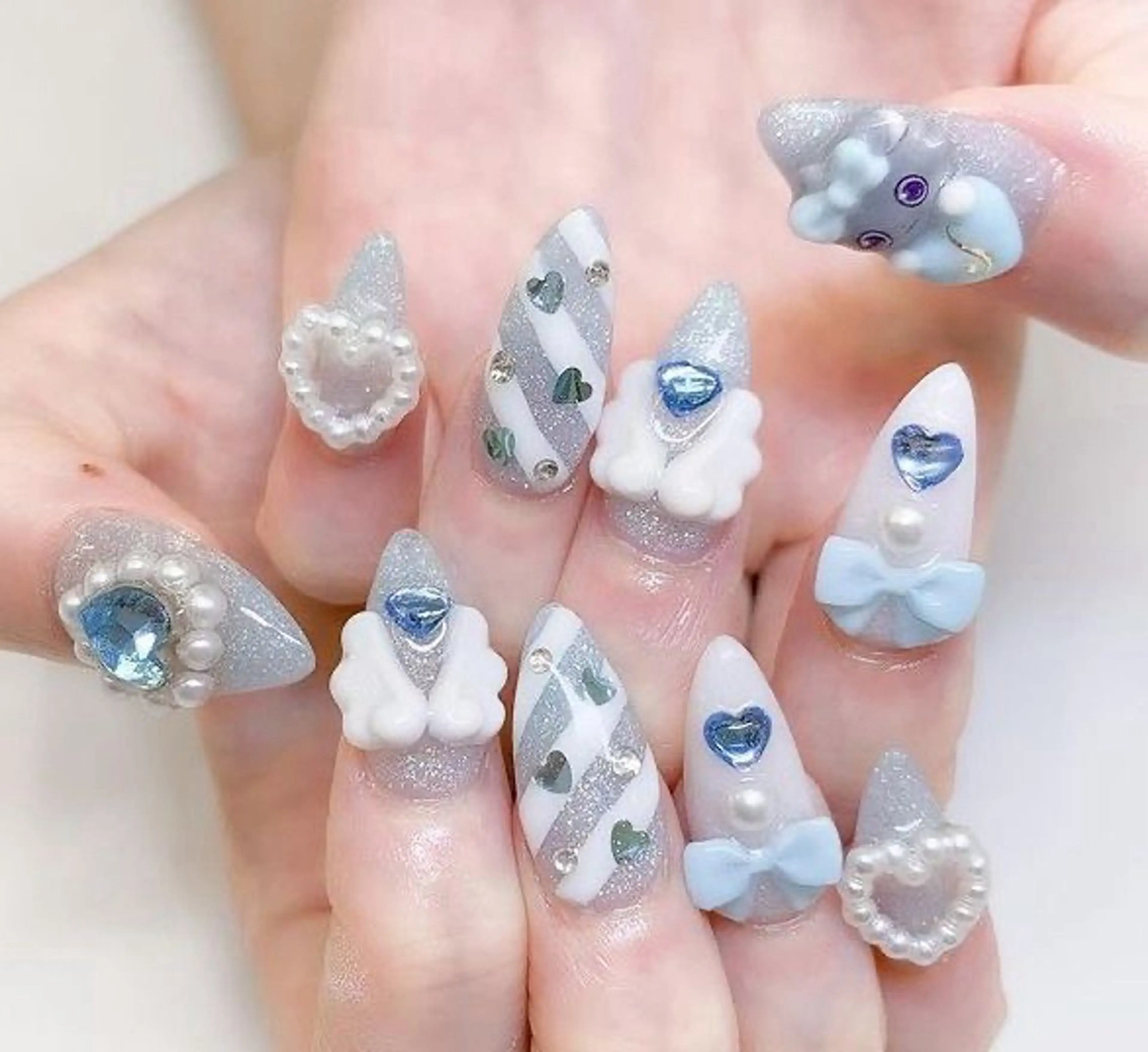 ネイル マグネットネイル ピンク ネイルチップ 冬ネイル Lee Nailsのネイルデザイン