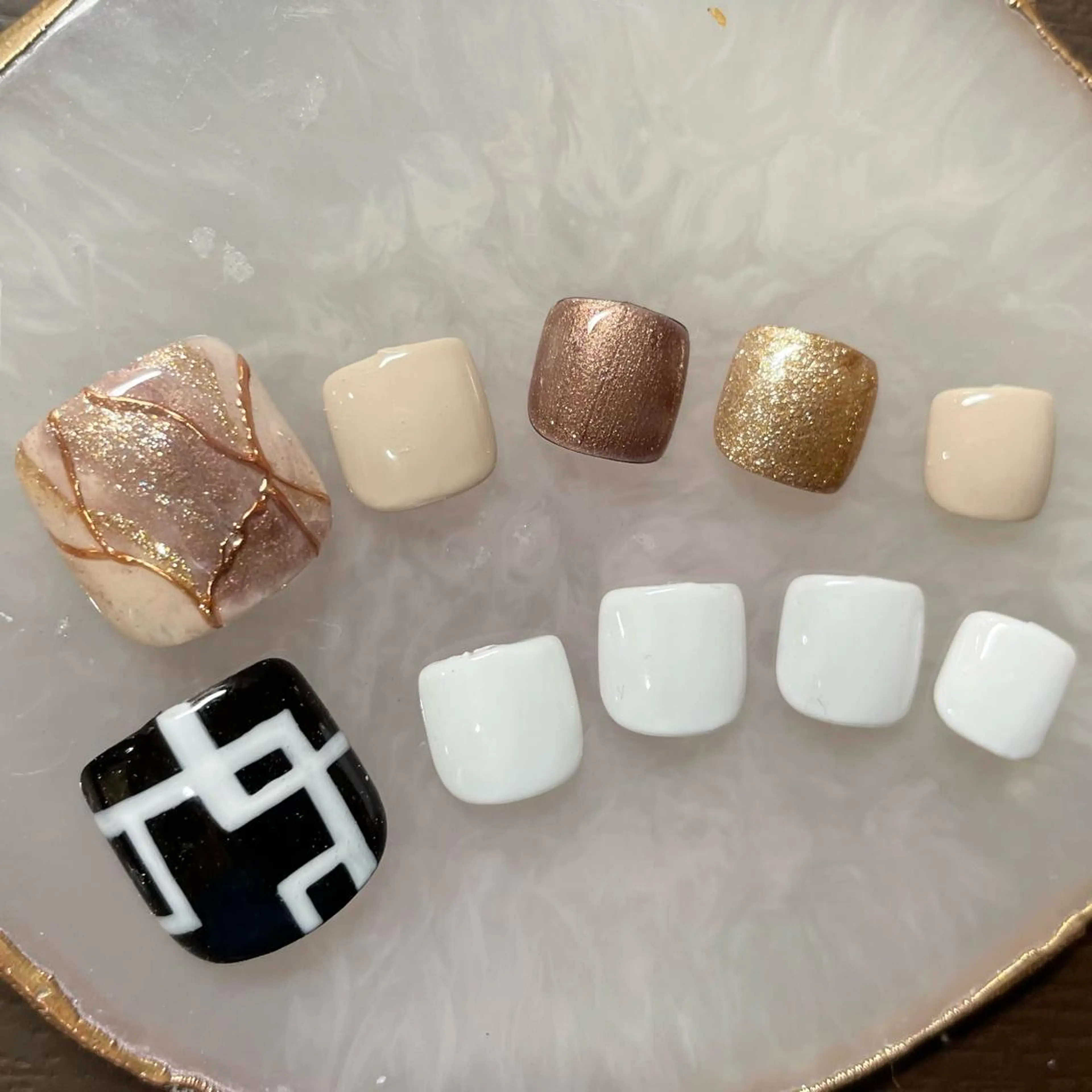 ネイル フットネイル Sunny.Roa nail💅のネイルデザイン