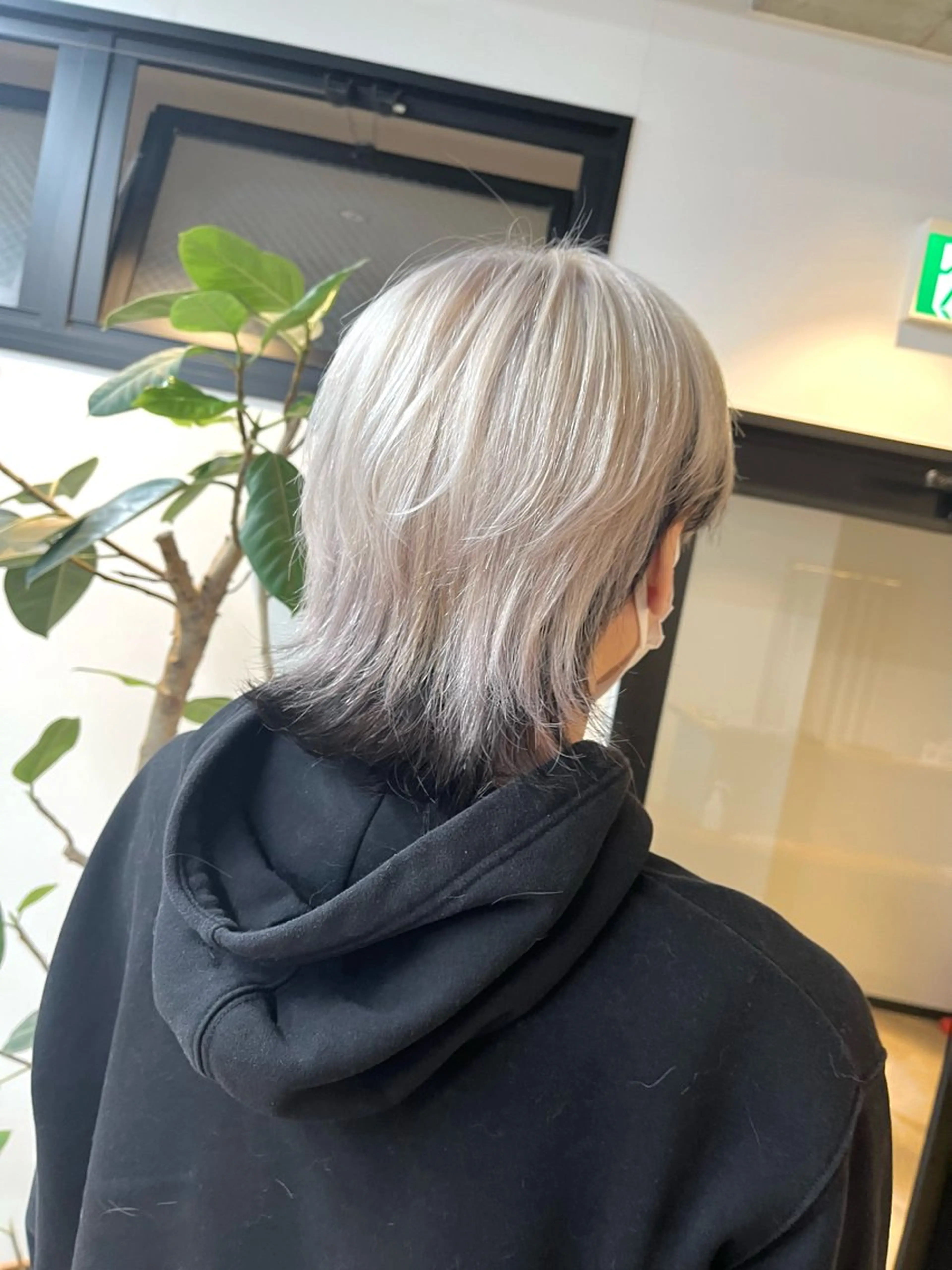 ミディアム カラー メンズ ヘアカラー ハイトーンカラ ー/小川のヘアスタイル