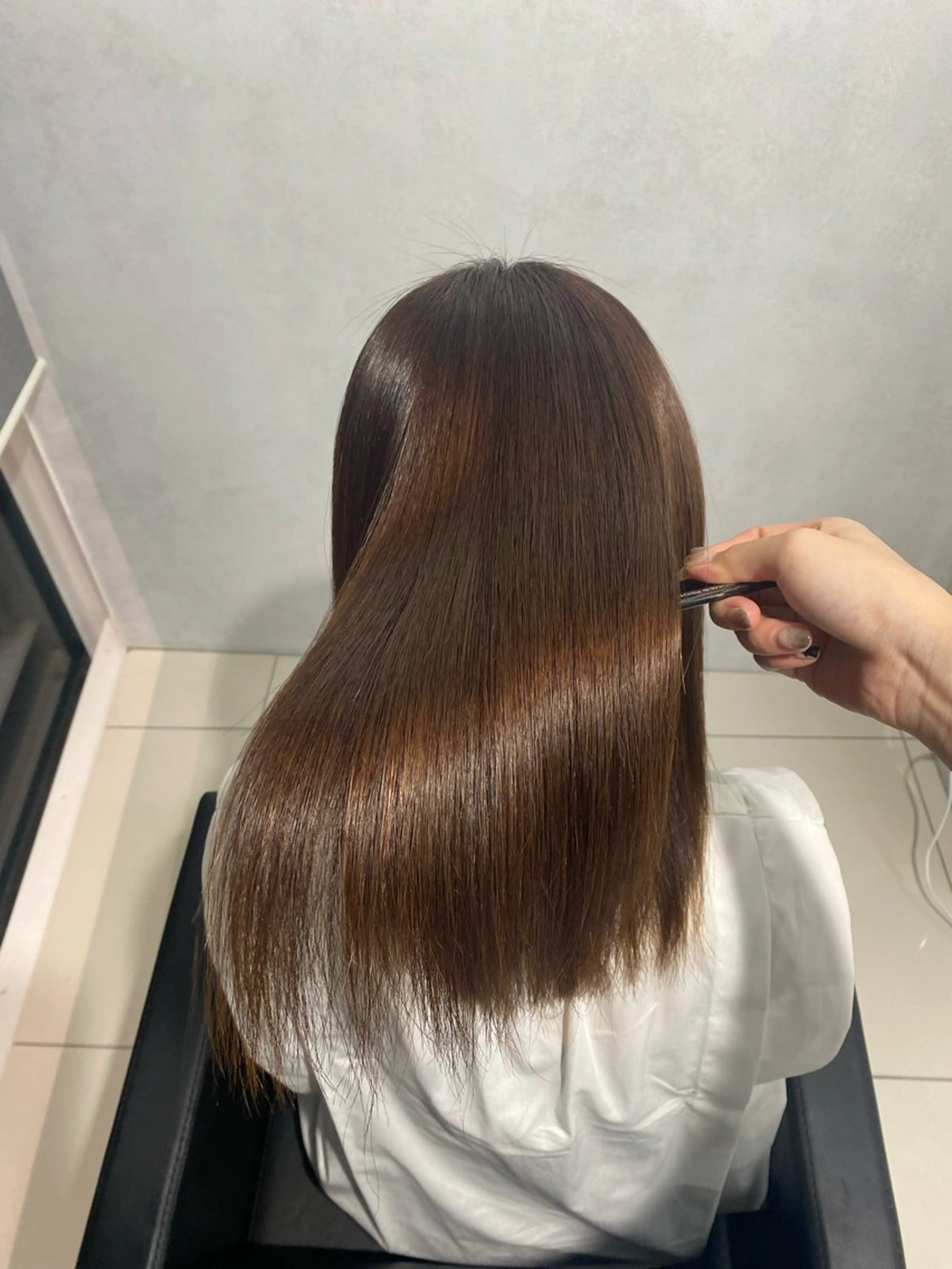 ミディアム 縮毛矯正 トリートメント 🫧艶髪🪽 Karinのヘアスタイル