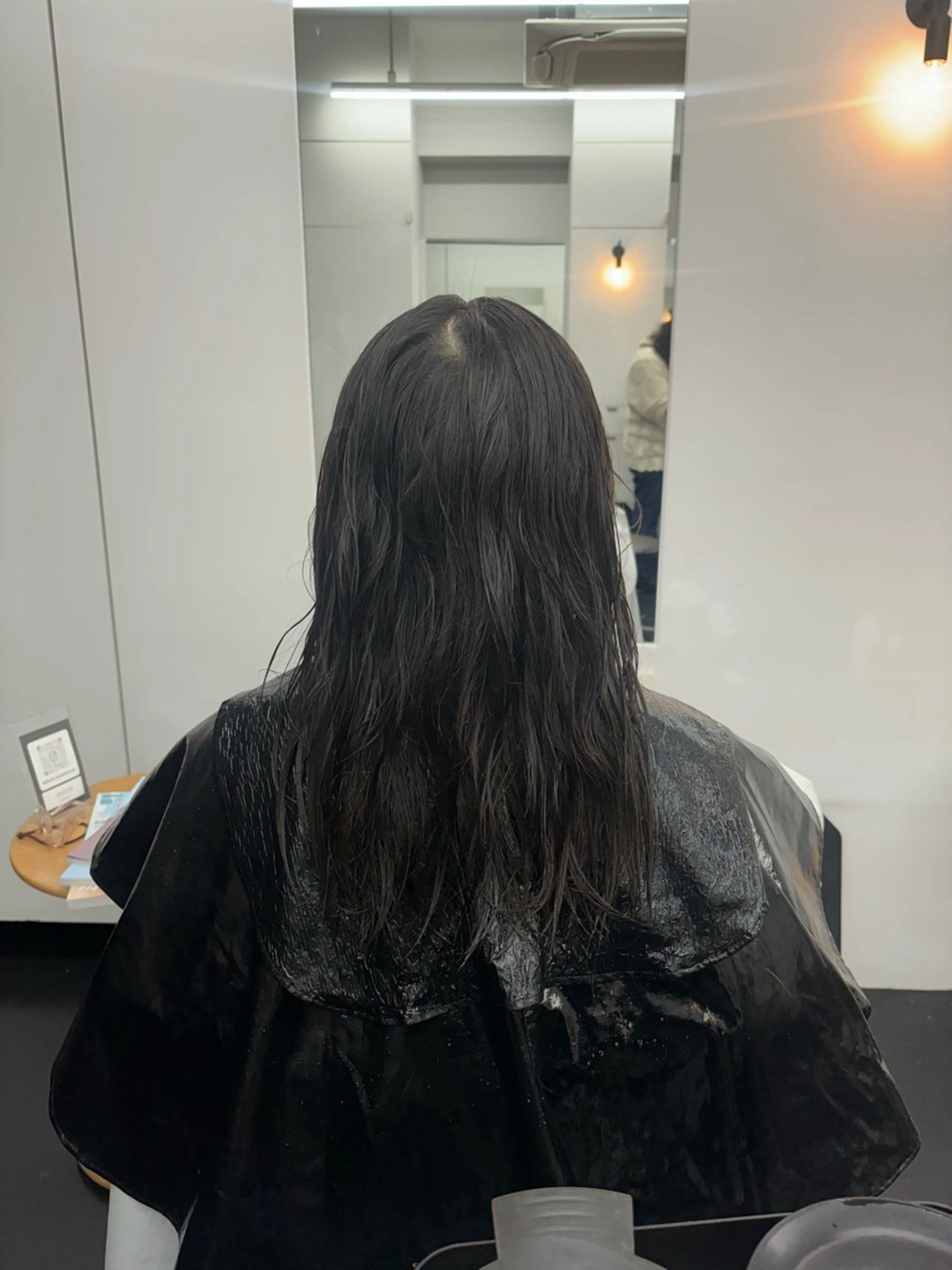セミロング パーマ 縮毛矯正 【ヤマザキアヤメ】 艶カラー/縮毛矯正のヘアスタイル