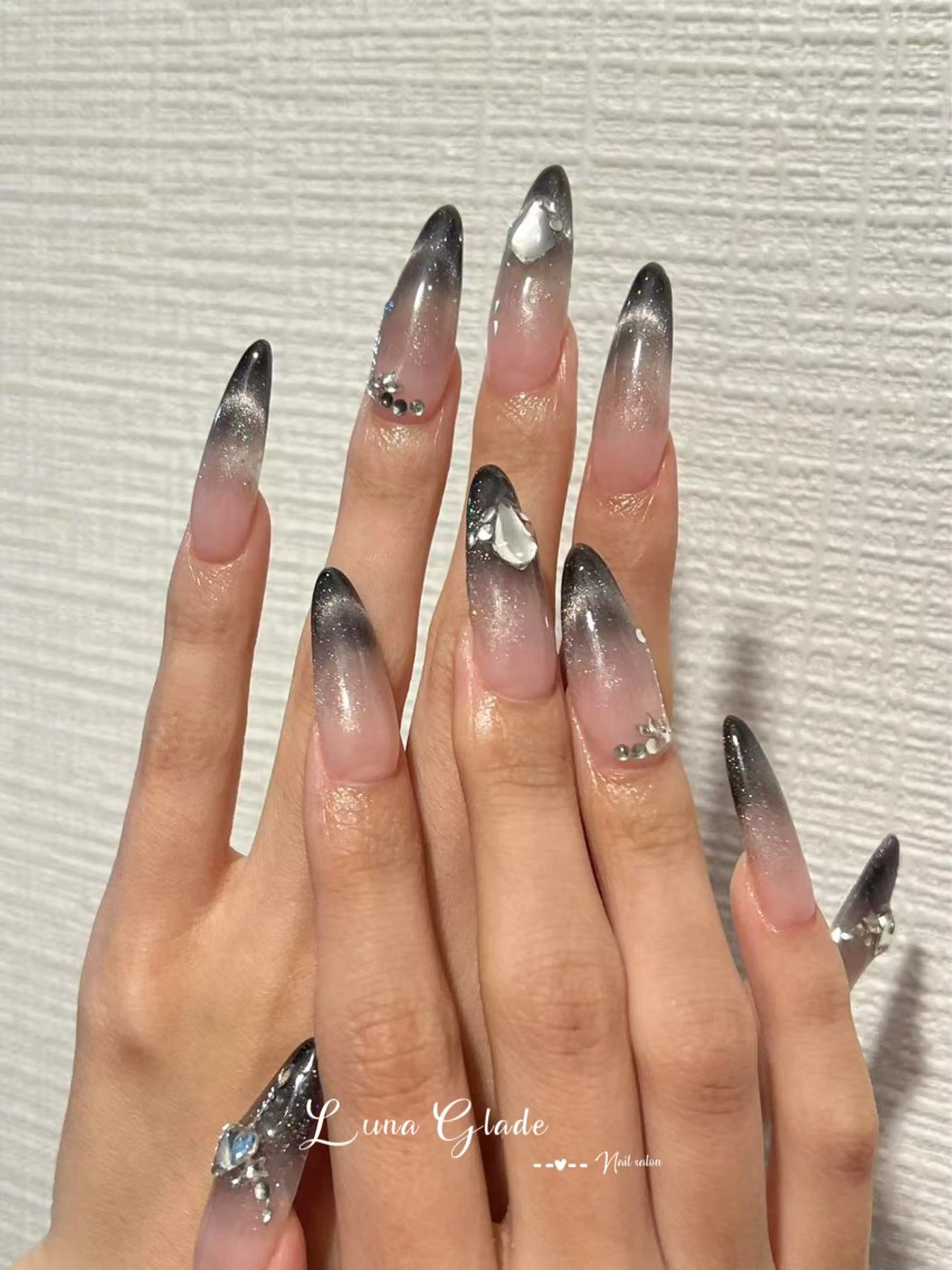 ネイル ハンドネイル Luna Gladeのネイルデザイン