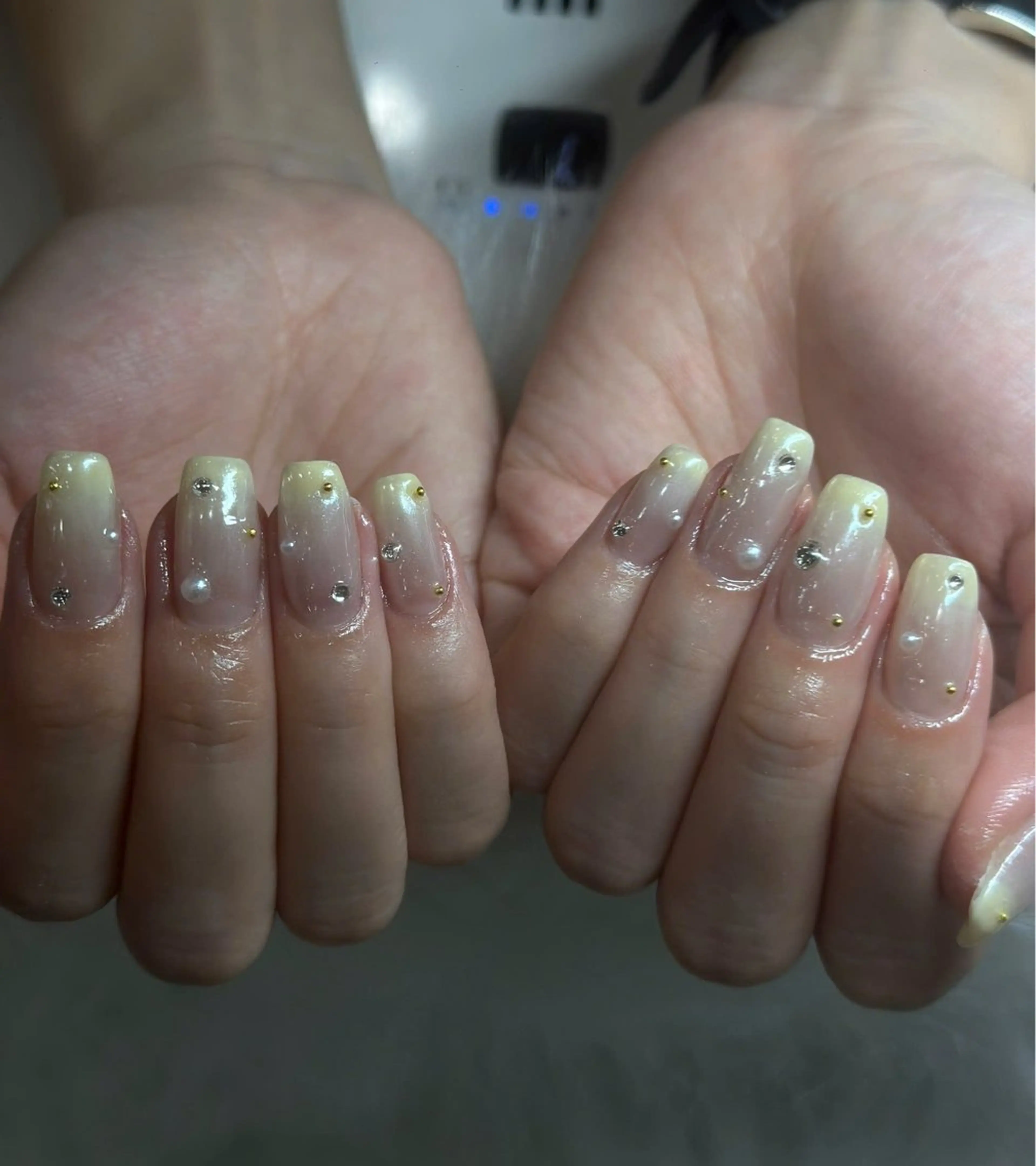 ネイル アートネイル 長さ出し フレンチネイル ジェルネイル グラデーション ハンドネイル NAILS BAR SHINJUKUのネイルデザイン