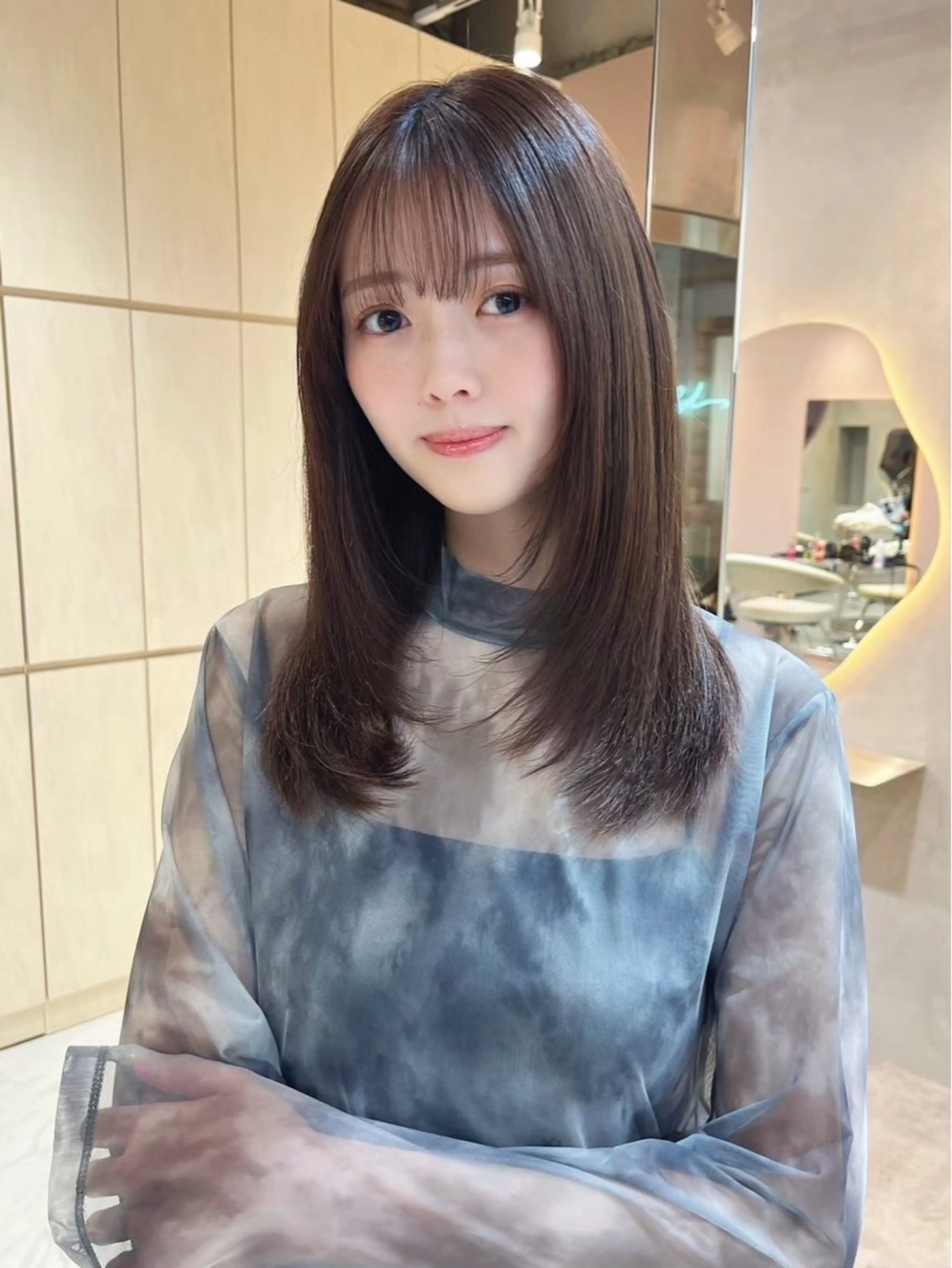 セミロング カラー 大宮‎🩵縮毛矯正 レイヤー　佐藤和のヘアスタイル