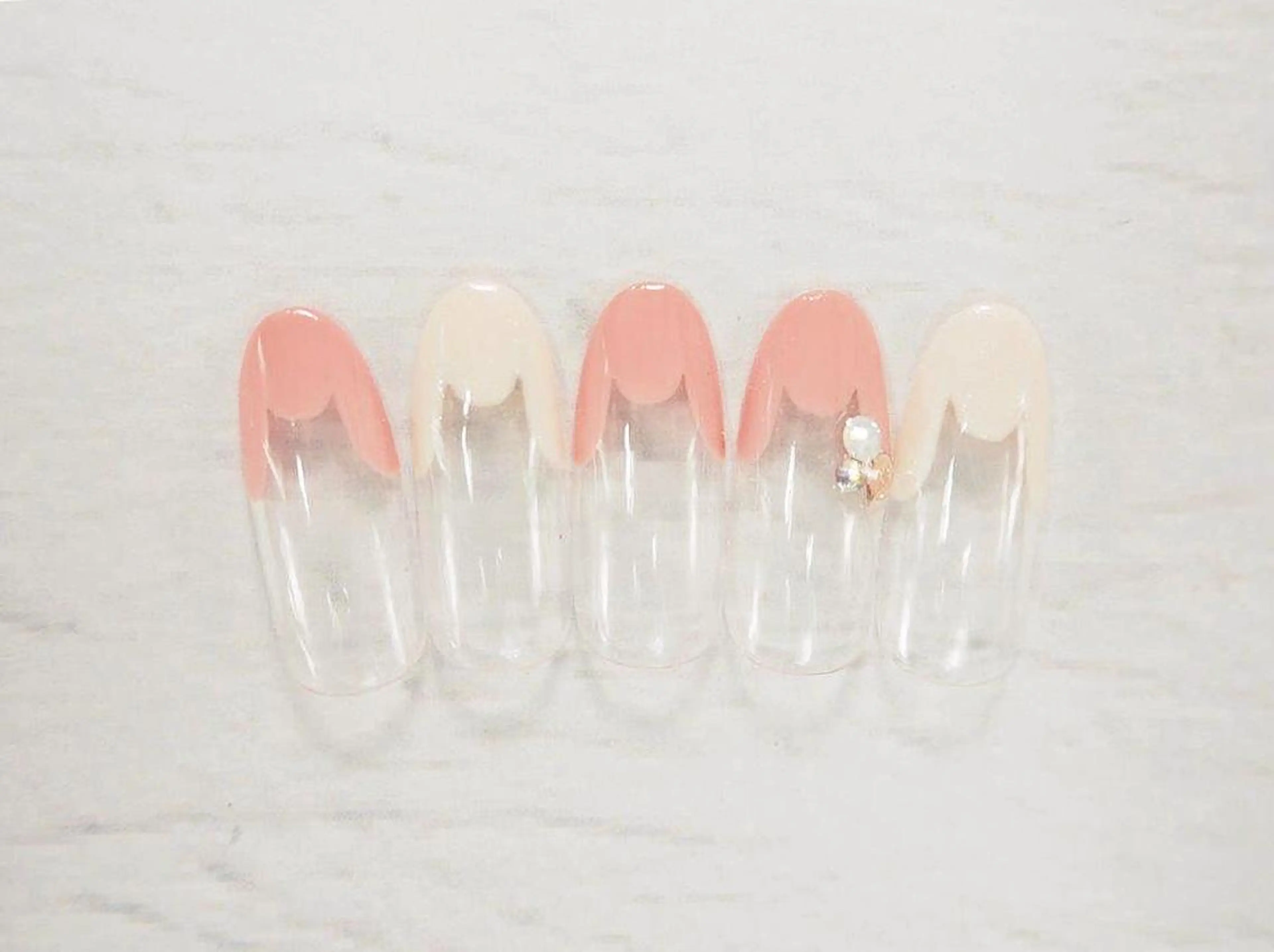 ネイル ハンドネイル フットネイル NailBeauty コルンのネイルデザイン