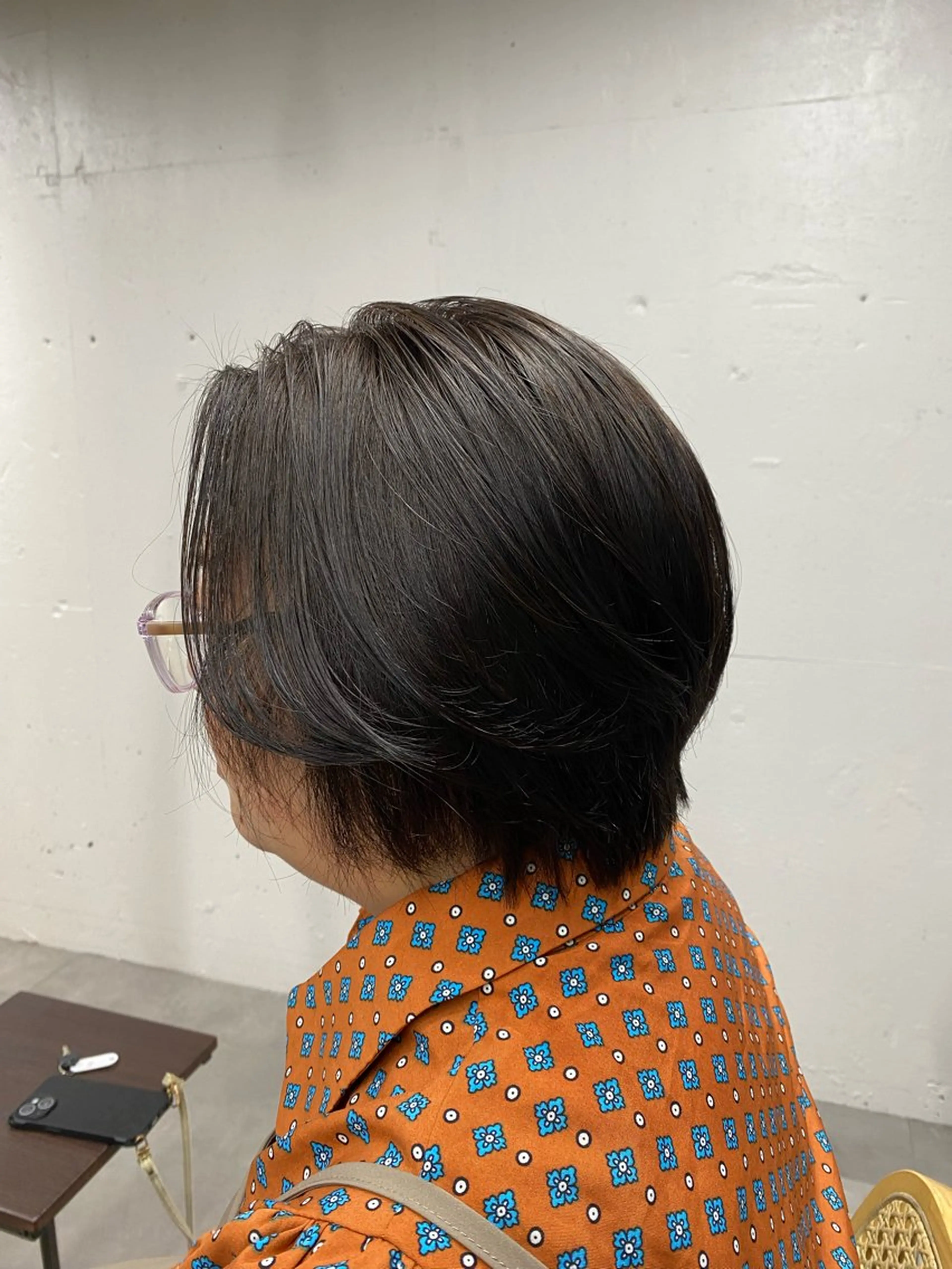 カラー ウエズ ミコトのヘアスタイル