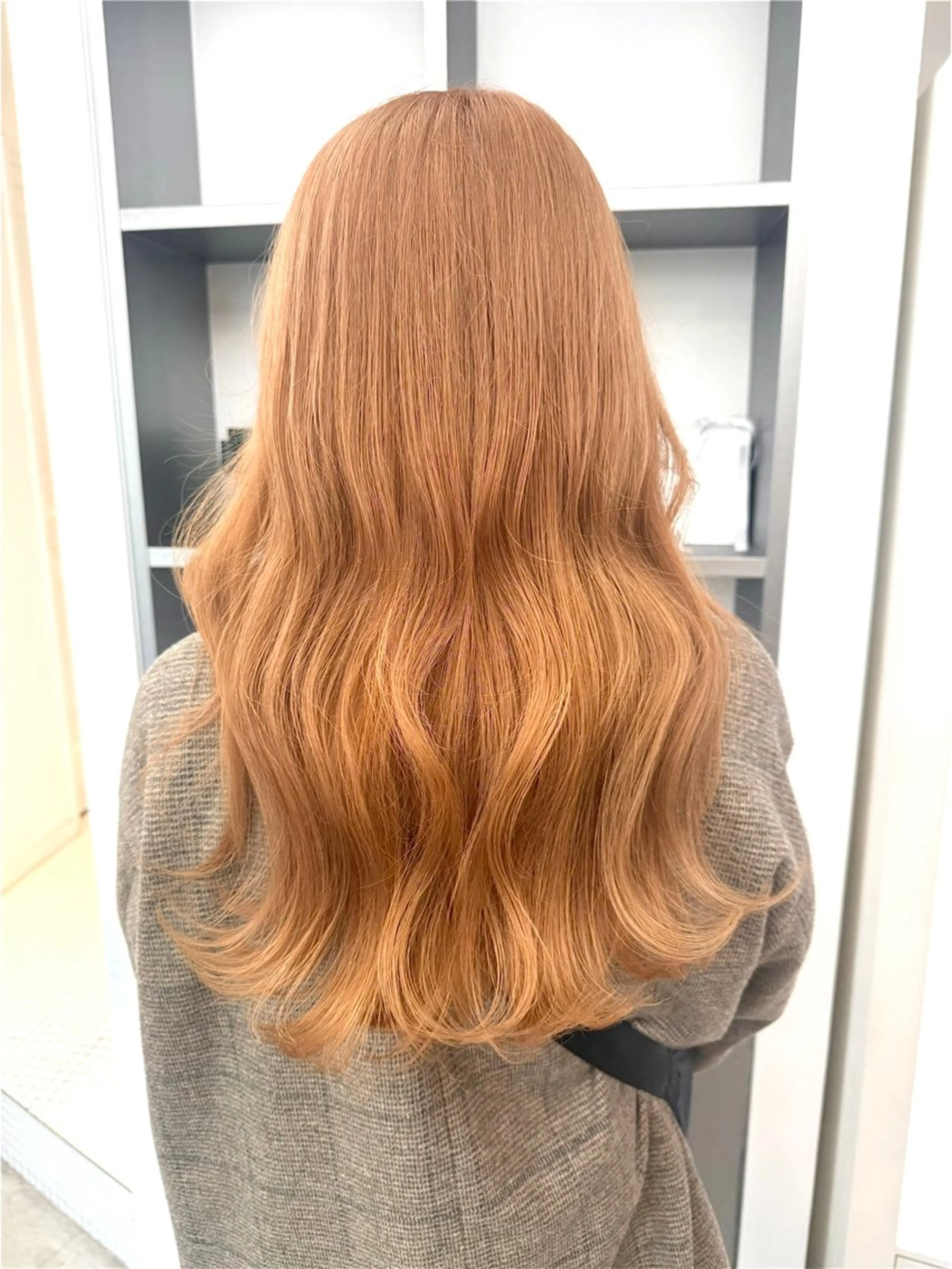 セミロング カラー ベージュカラー ブリーチ オレンジ オレンジベージュ カット ヘアカラー トリートメント ヘアセット レイヤー/ハイトーン 🧸SENAのヘアスタイル