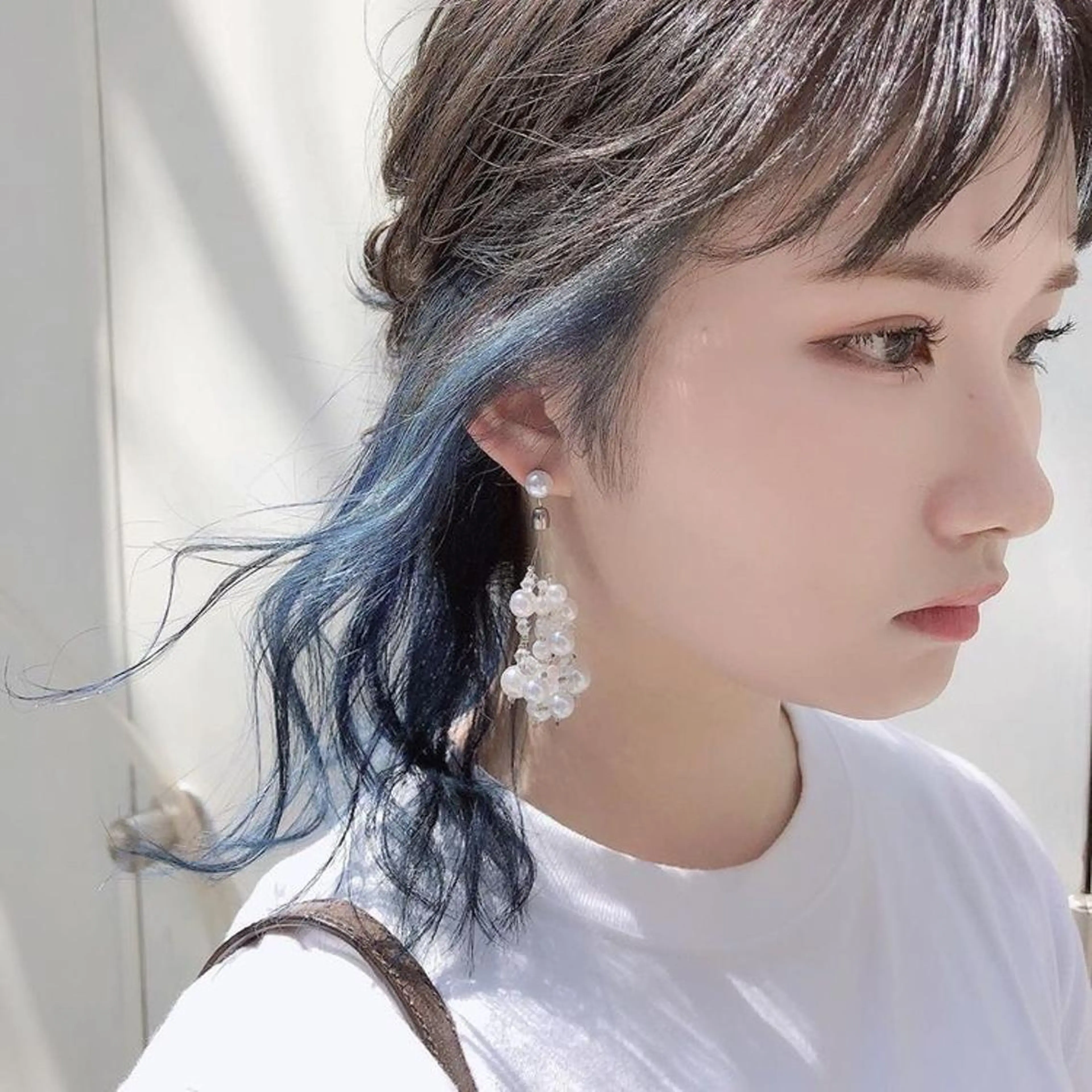 チラッと可愛い🌈イヤリングカラー🌈耳かけやアレンジした時にチラっと見えるのが可愛い人気メニューになります✨の写真