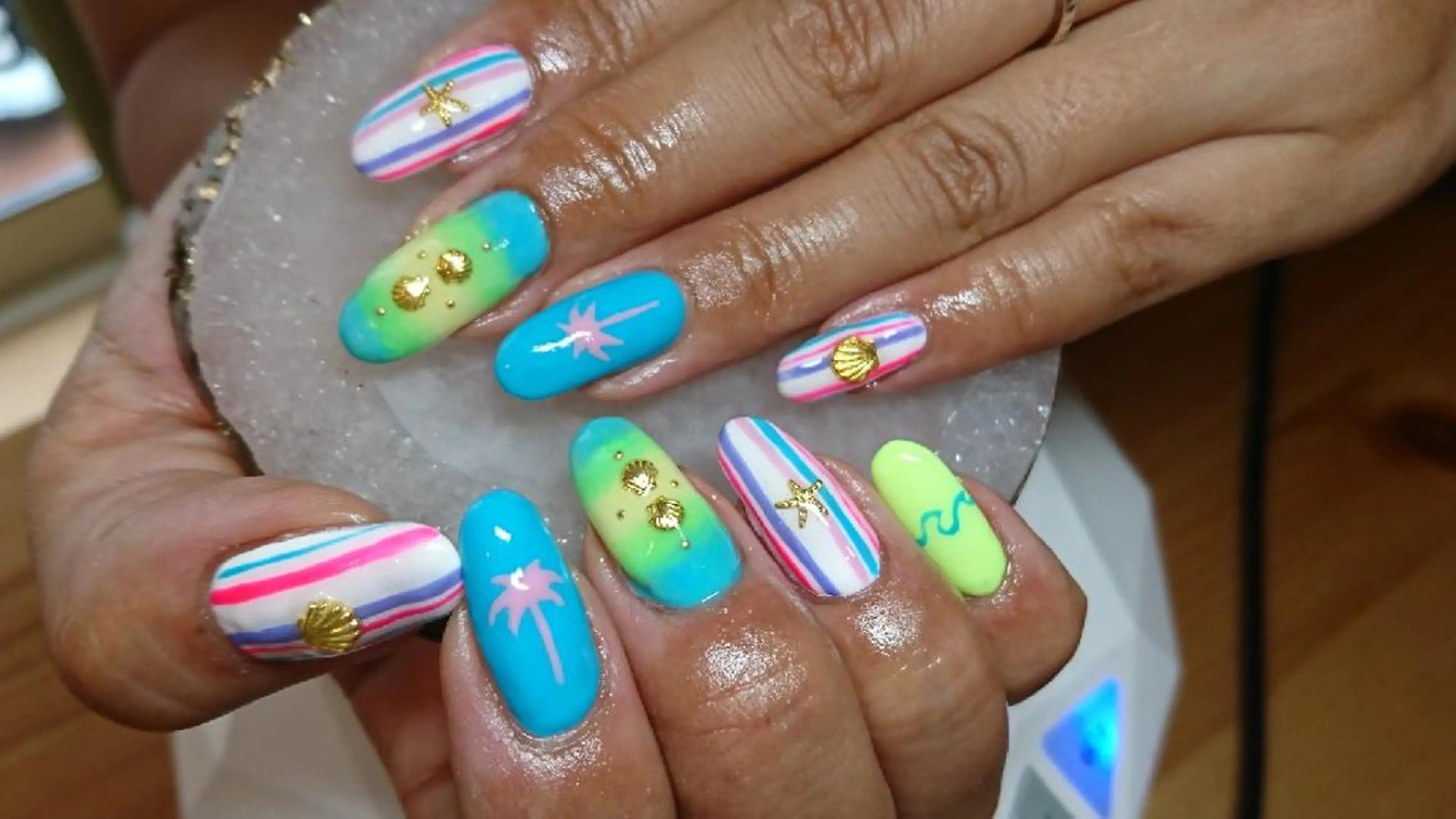 ネイル LAVISH nail salonのネイルデザイン