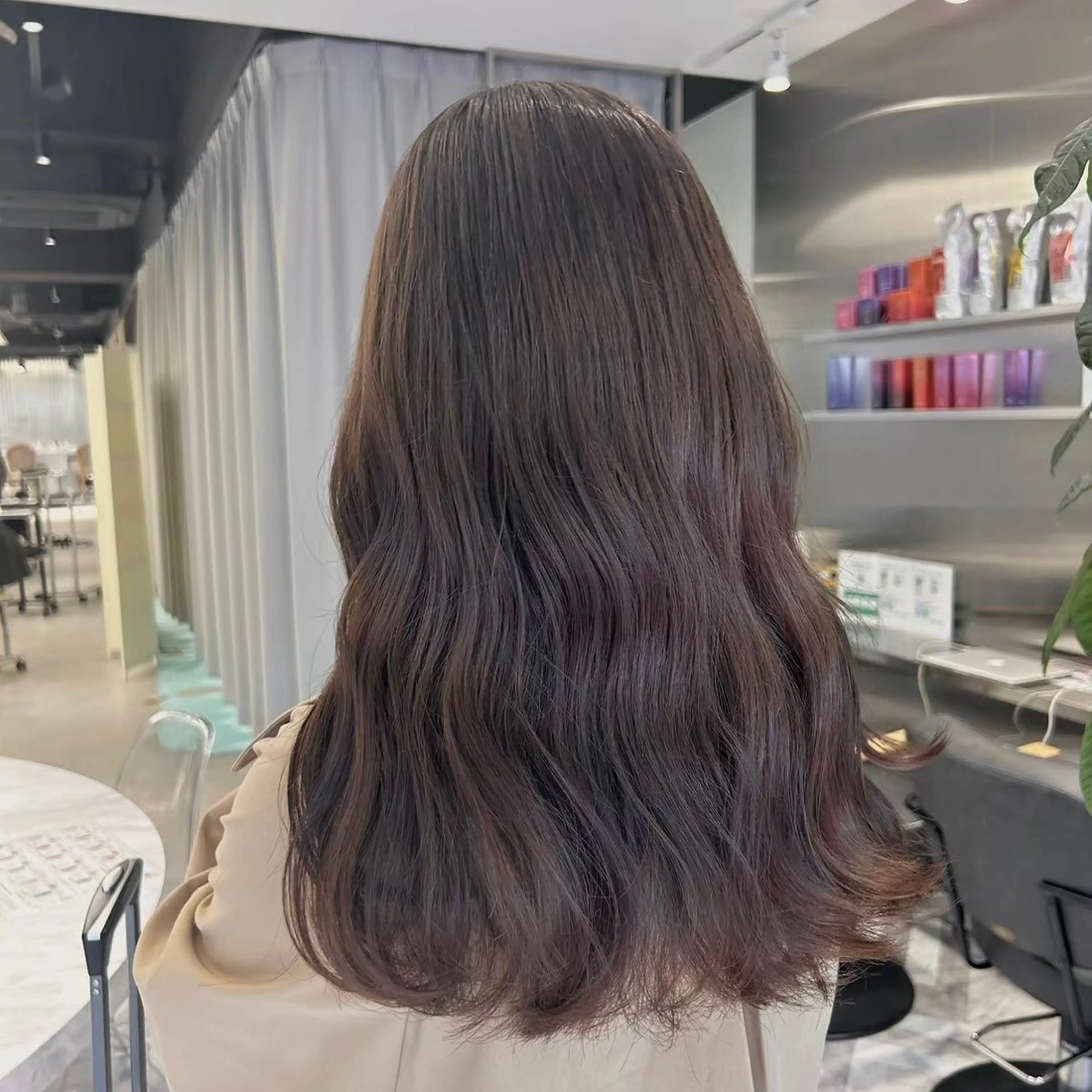 セミロング カラー sawaka🪽うる 艶カラー/レイヤーのヘアスタイル