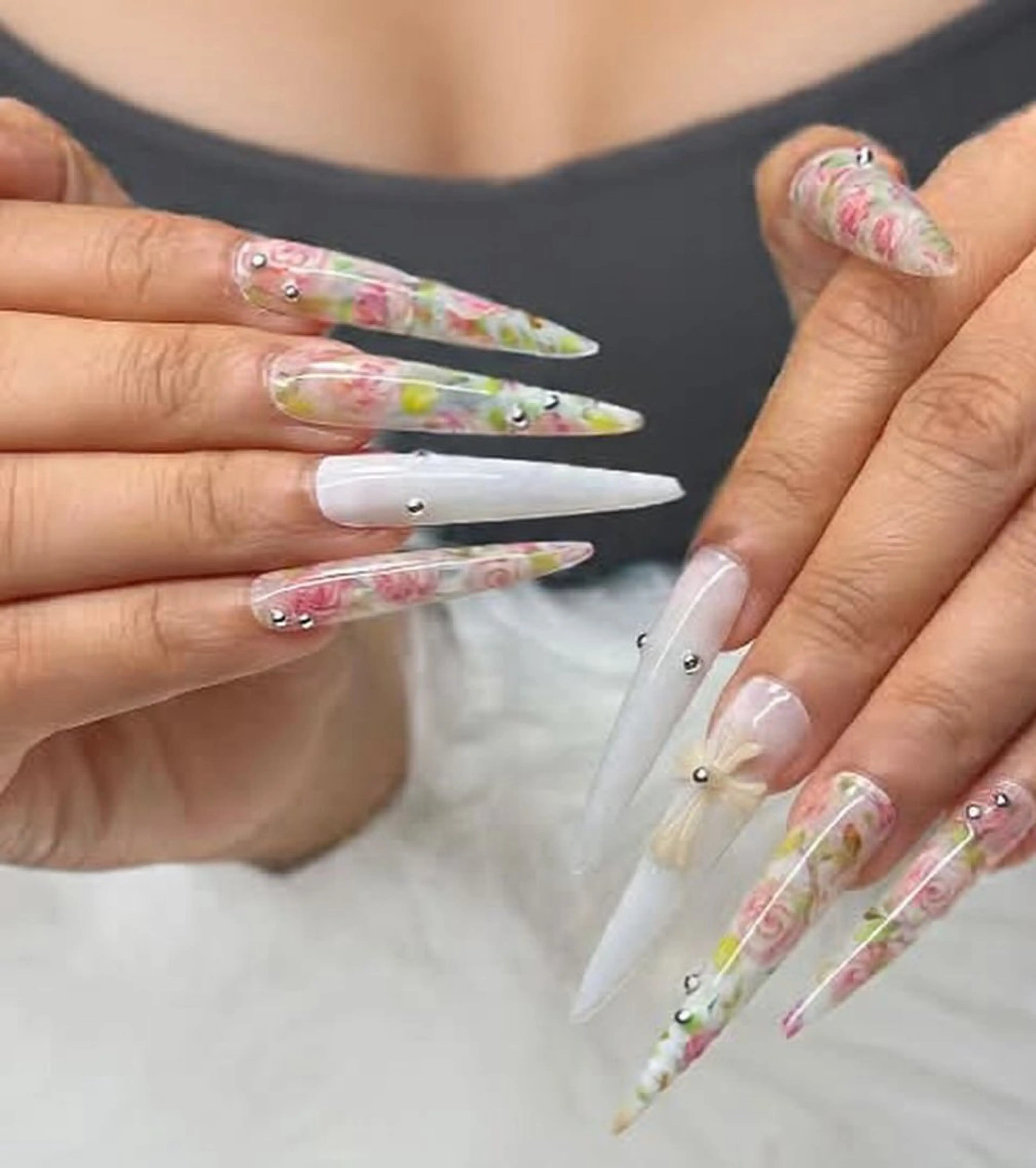 ネイル Mira Nail Studioのネイルデザイン