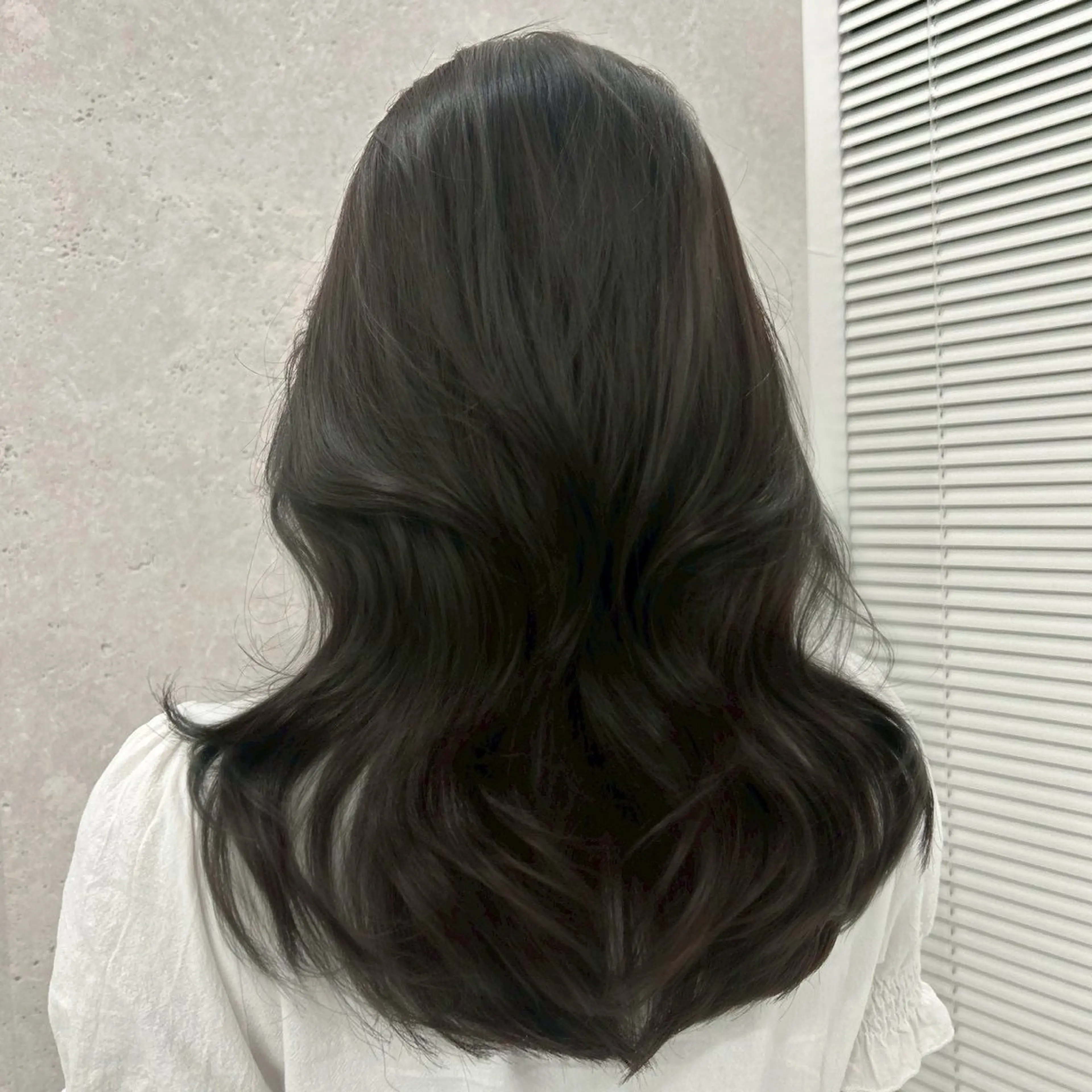 カラー グレージュ ヘアカラー 山本 まはるのヘアスタイル