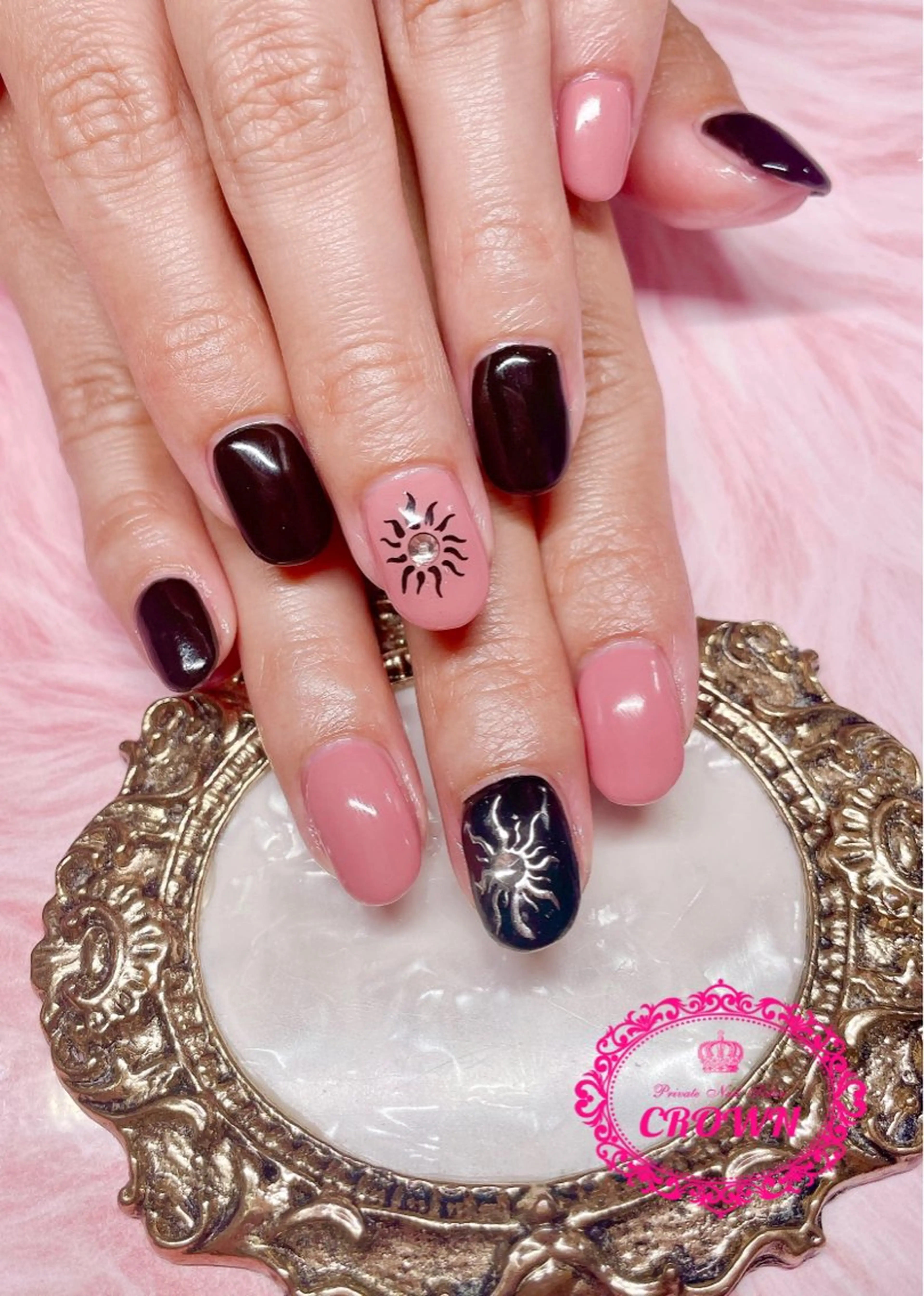 ネイル CROWN プライベートサロンのネイルデザイン