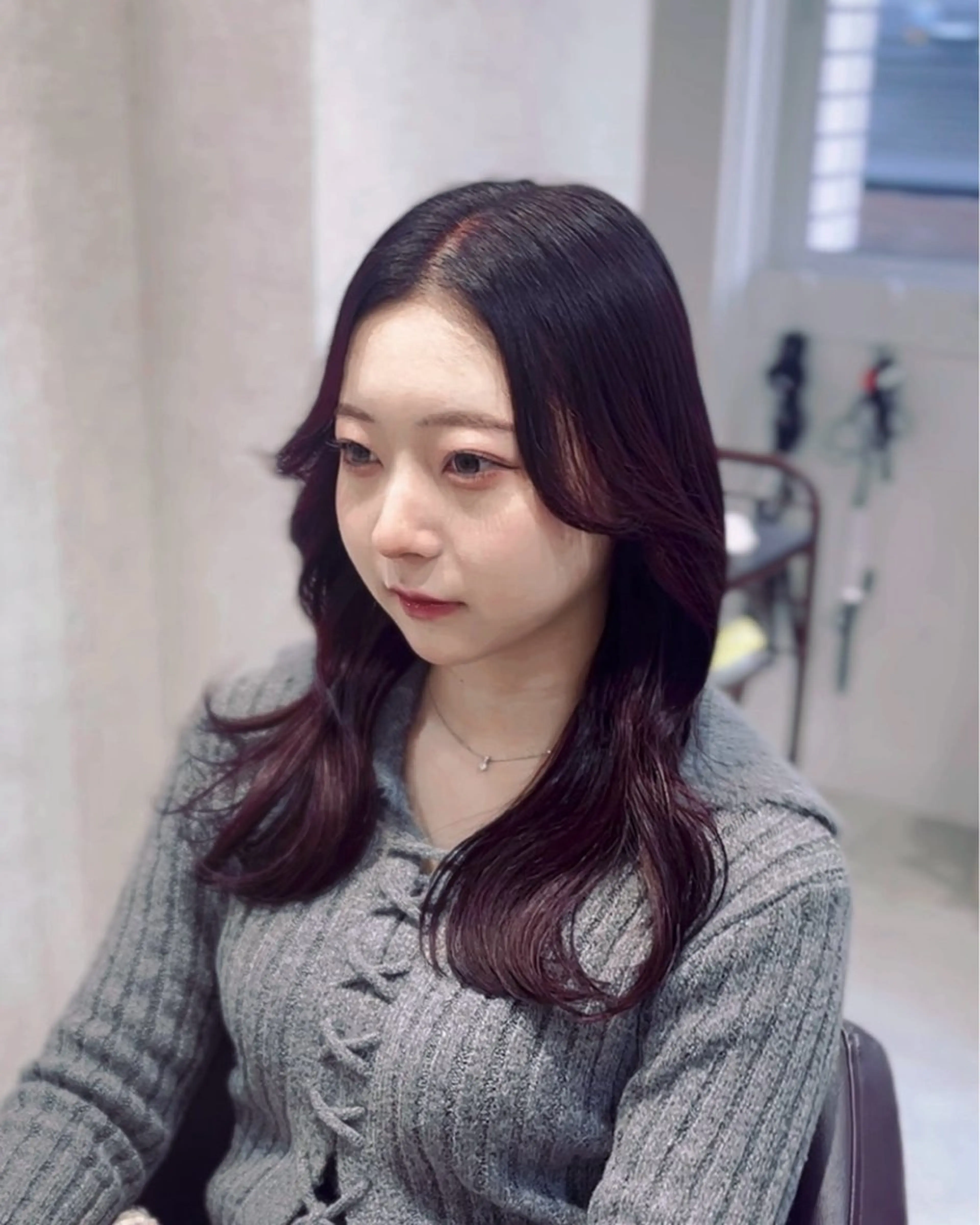 セミロング カラー suzuka/透明感 /顔周り/美髪矯正のヘアスタイル