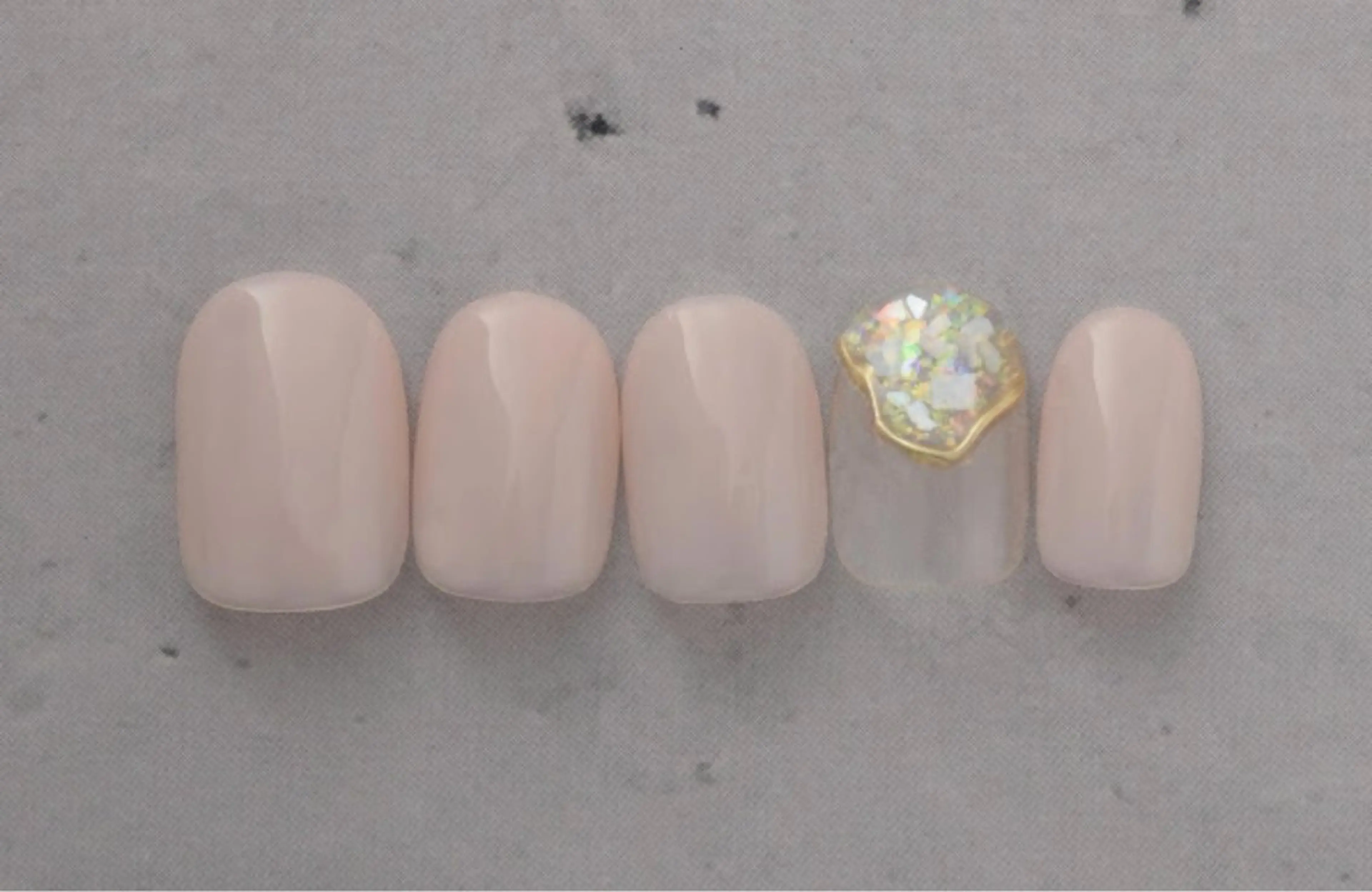 ネイル ゆら 練習生💅🏻のネイルデザイン