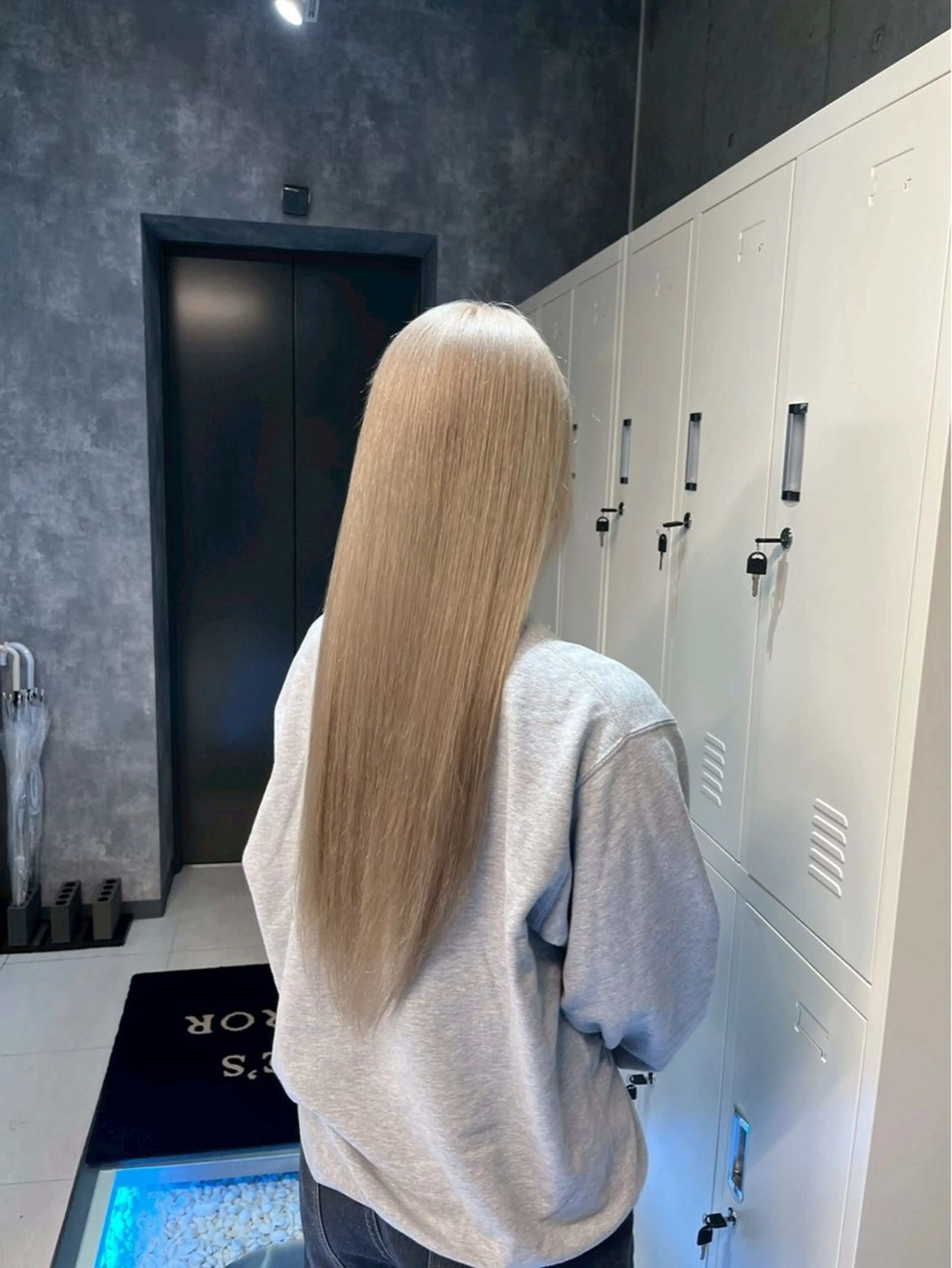 ロング カラー 🌈推し活ハイトーン 💫荒川結星のヘアスタイル