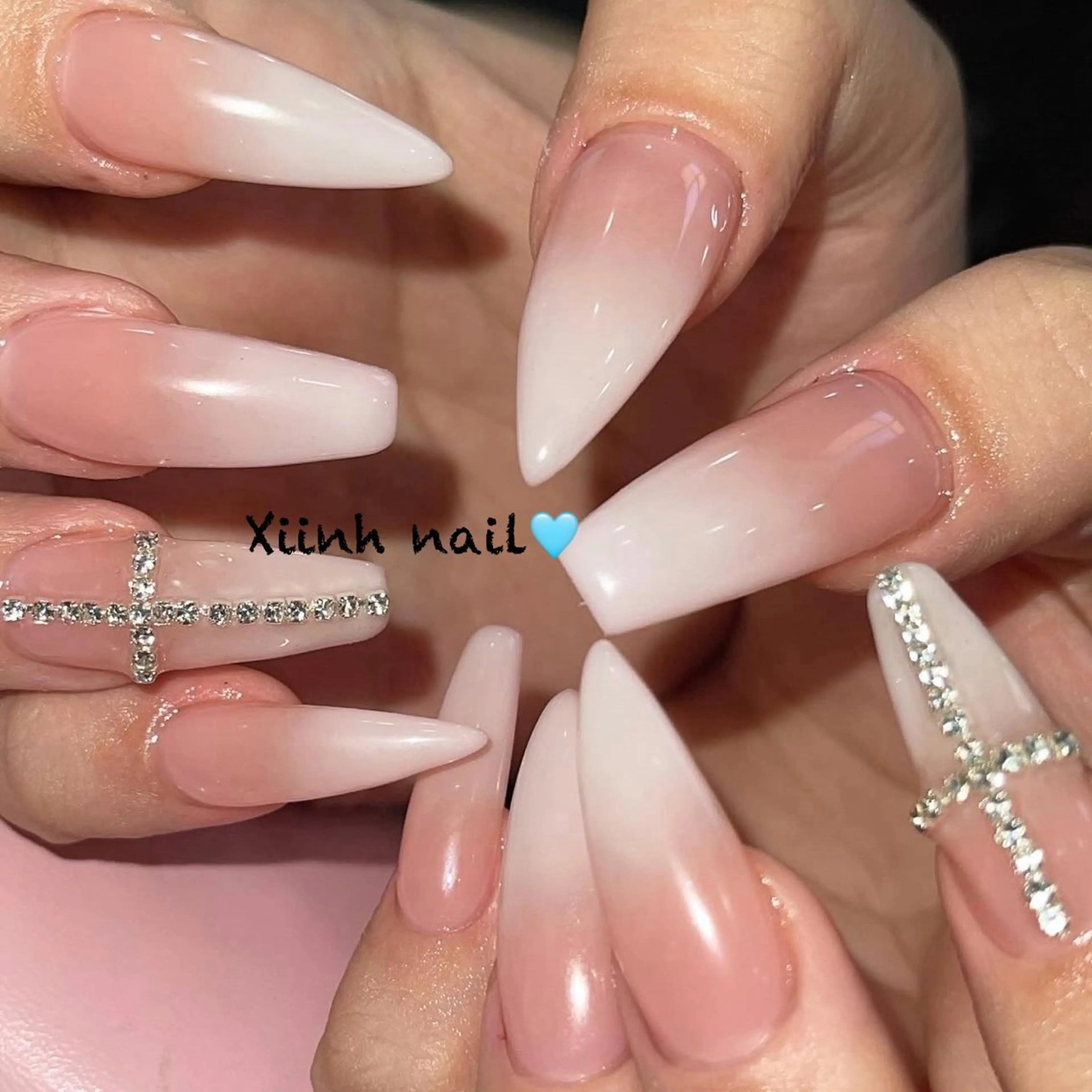 ネイル チークネイル 桜ネイル フットネイル ジェルネイル ハロウィン ハンドネイル XIINH NAIL SALONのネイルデザイン