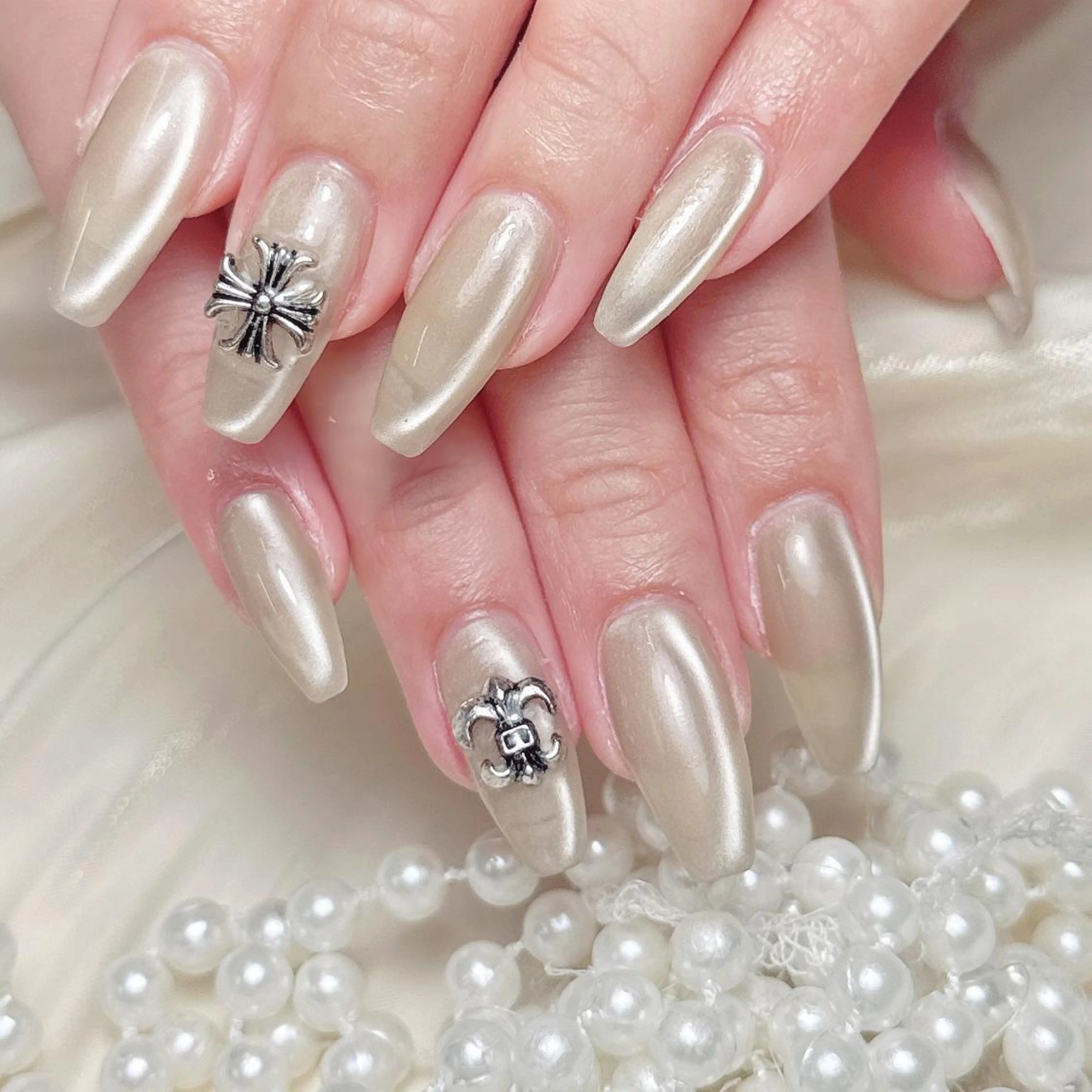 ネイル 定額デザインネイル queensのネイルデザイン