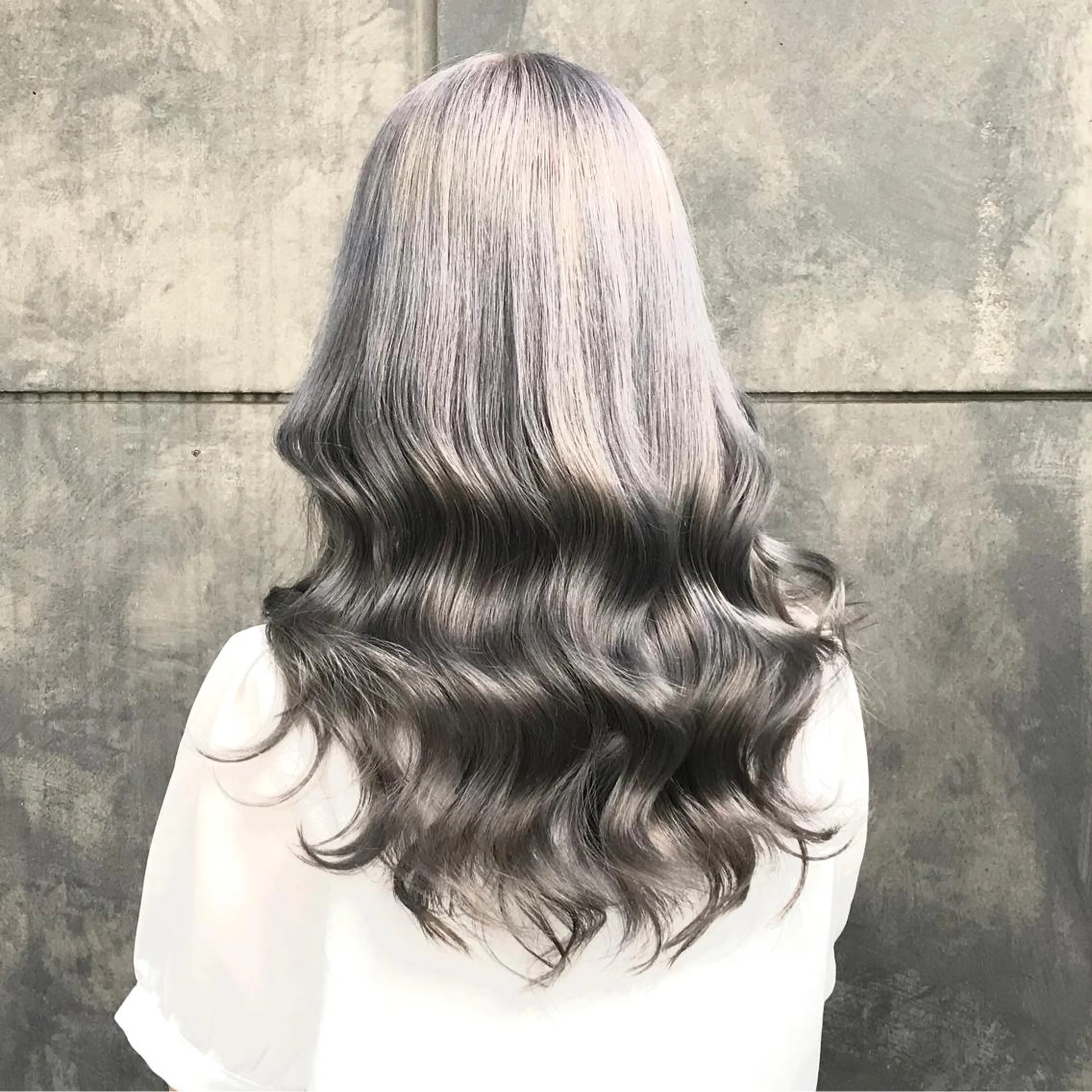 ロング カラー ブリーチ ヨシンモリ ムルギョル巻き 韓国風ヘア シースルーバング K-POP好き美容師 🇰🇷Kai.Yのヘアスタイル