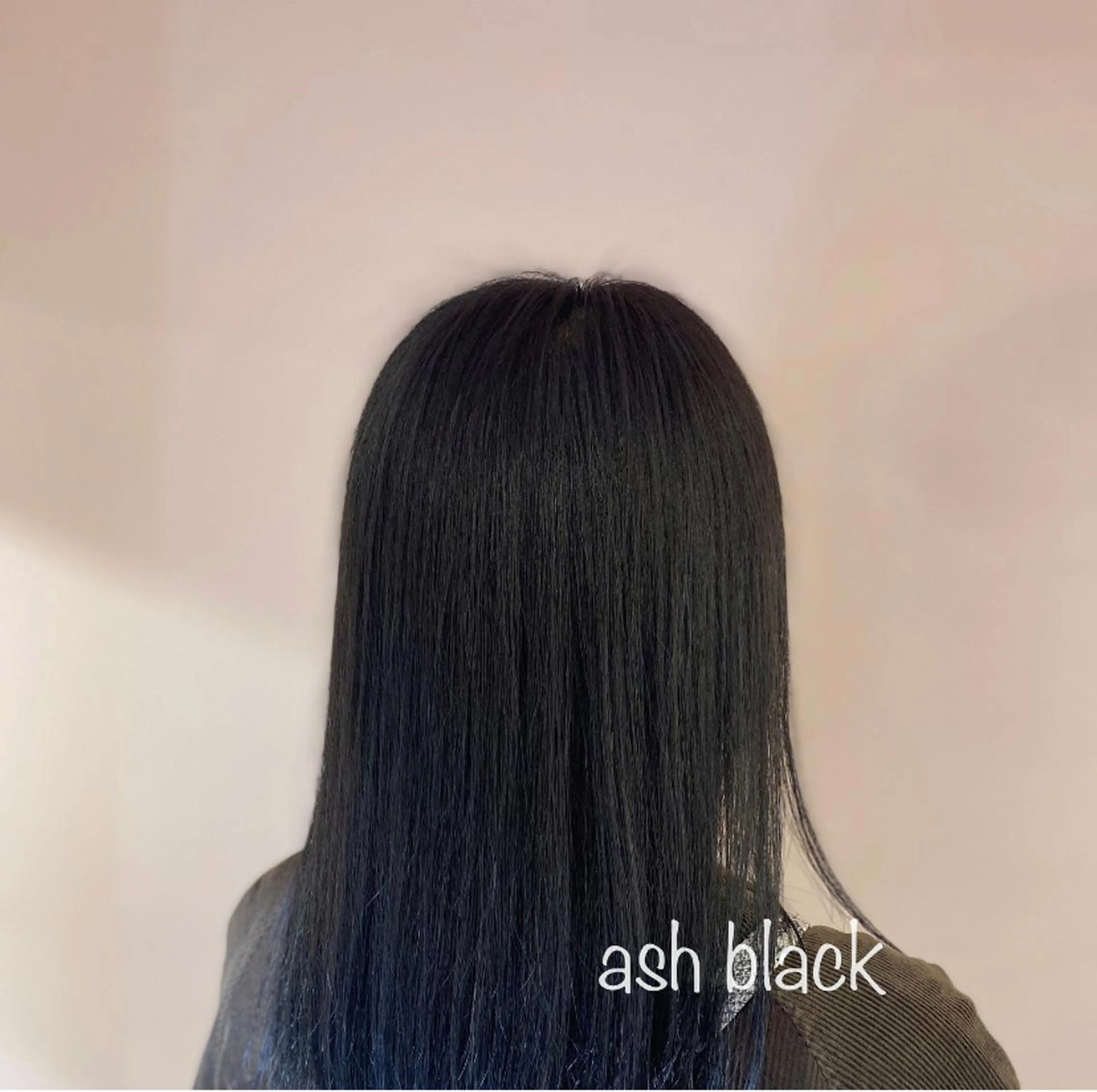 セミロング カラー ヘアアレンジ RIYA❤︎ Aujuaソムリエのヘアスタイル