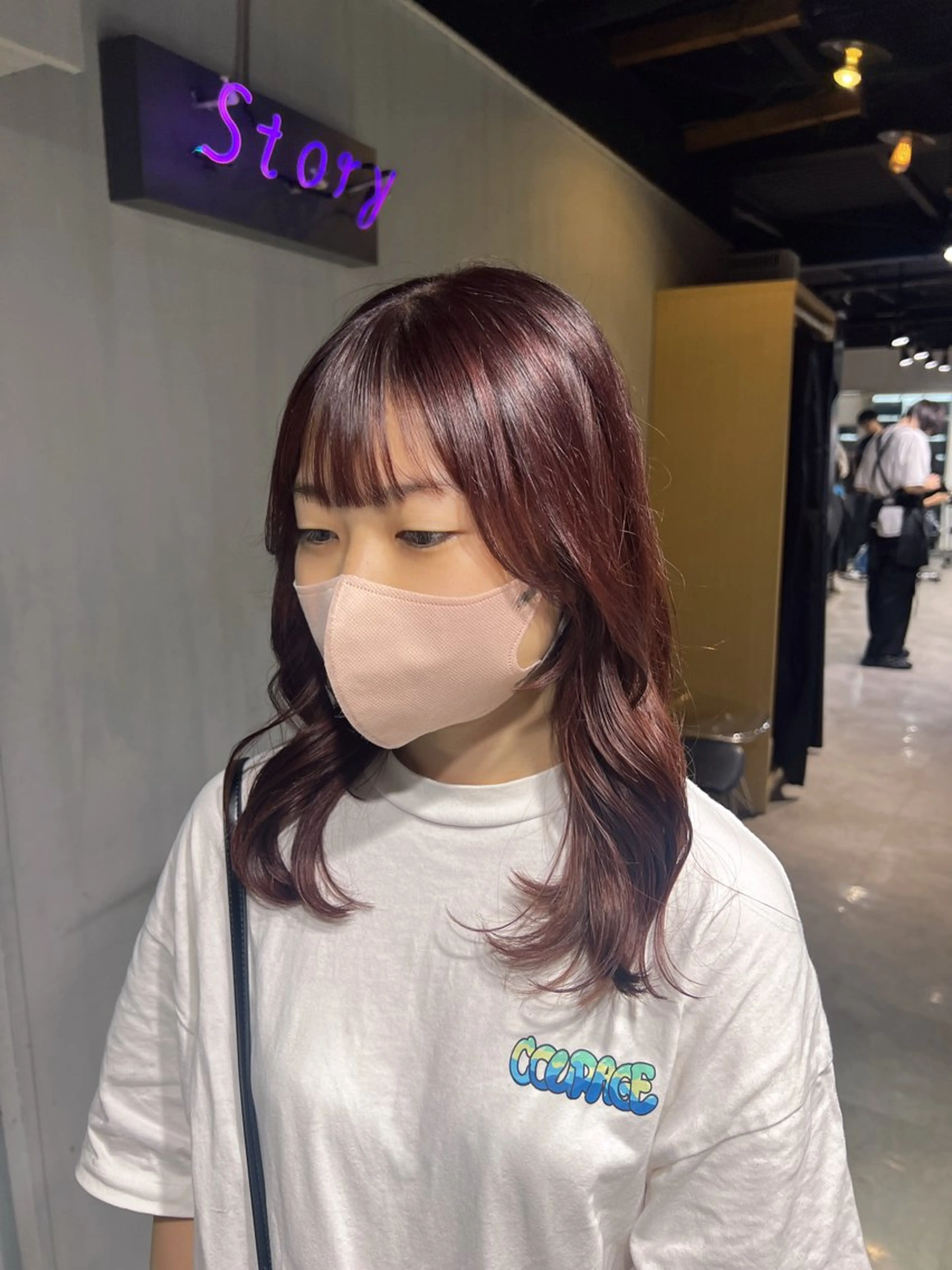 セミロング カラー ヘアカラー NANAMI🩵 大人可愛い韓国ヘアのヘアスタイル