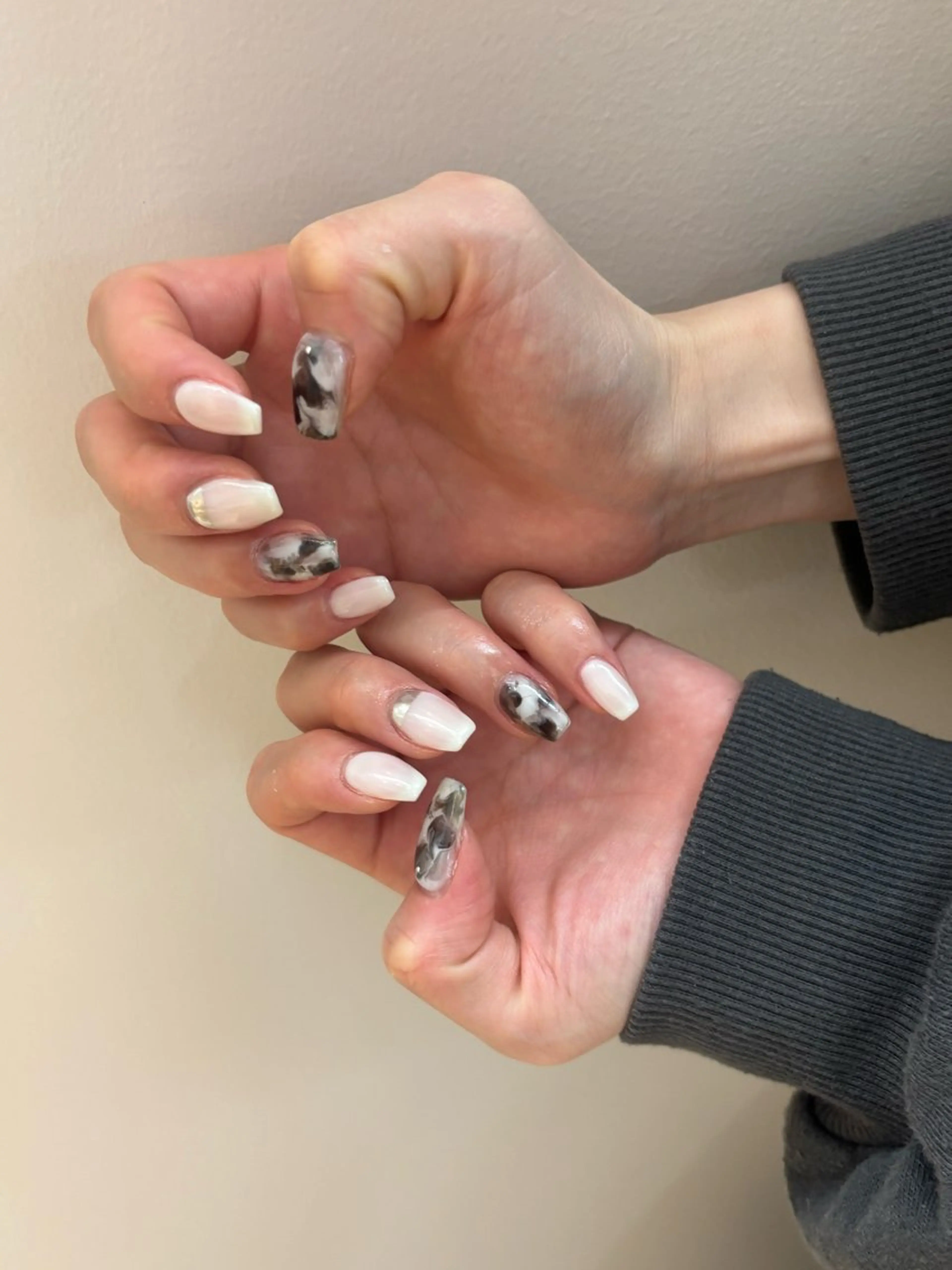 ネイル 大理石ネイル(マーブル) TRIOS △nail aiのネイルデザイン