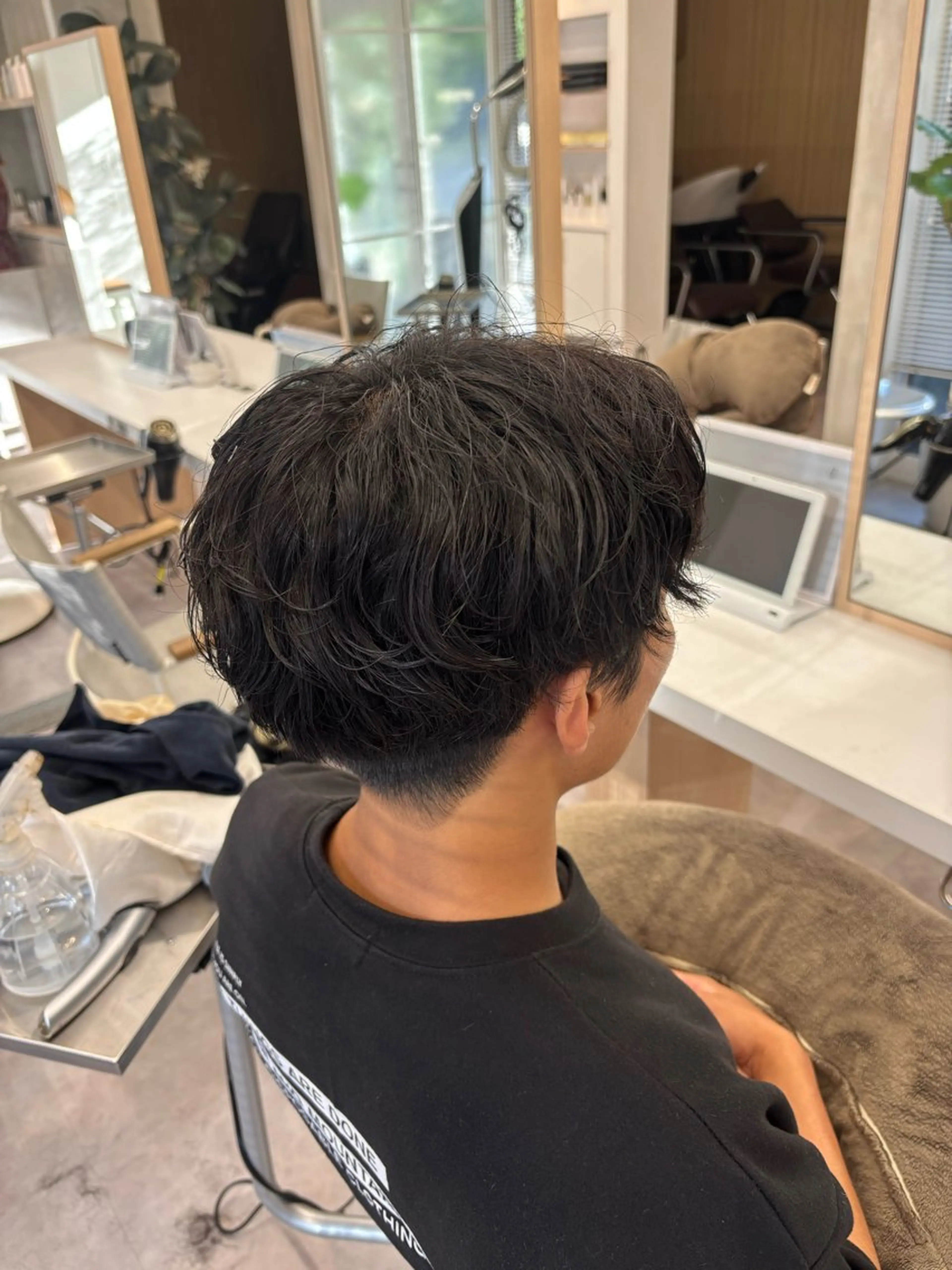 ショート メンズ メンズパーマ シャドーパーマ レディースカラー🧡 🫧Akariのヘアスタイル