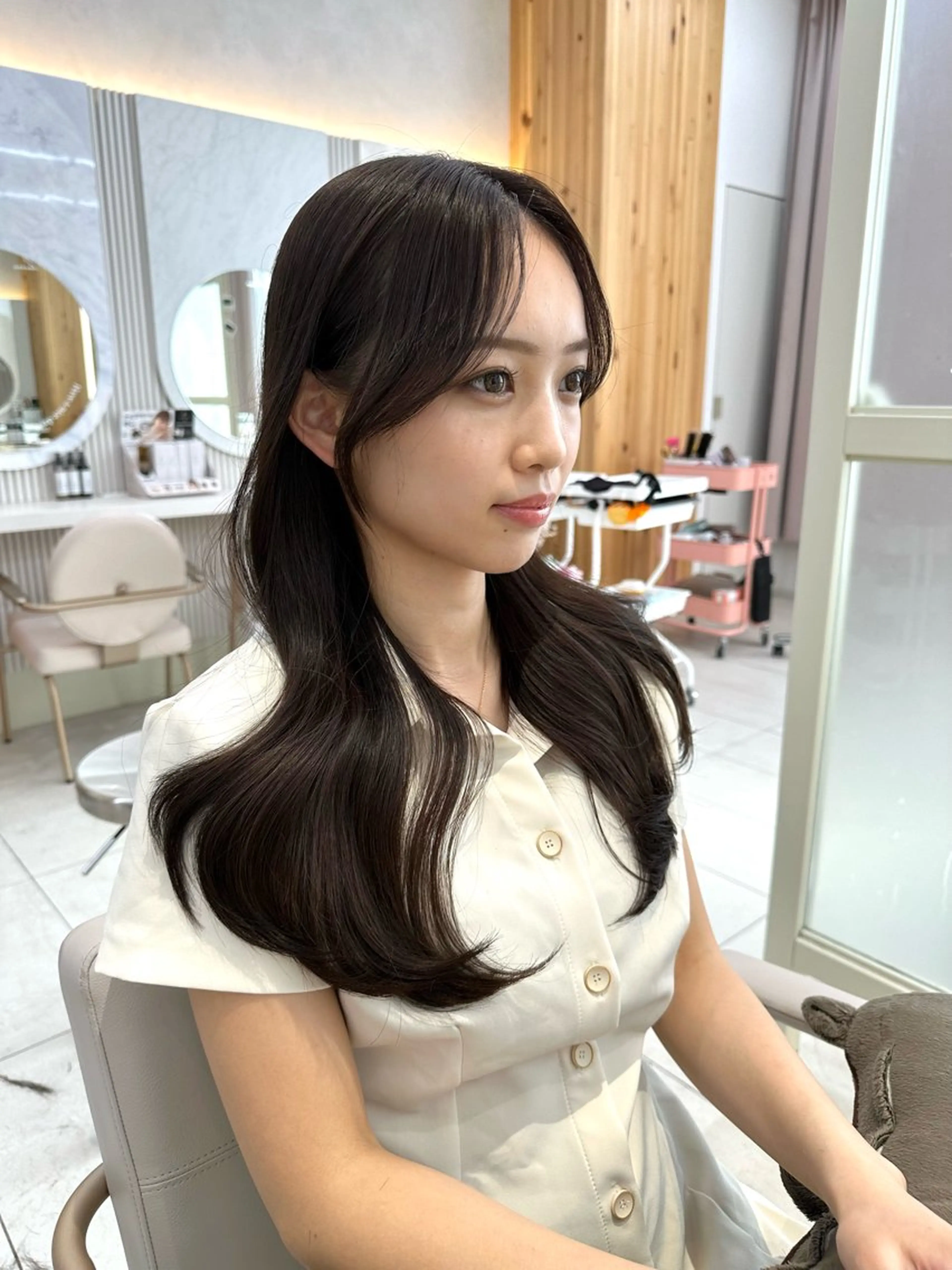 セミロング カラー 🇰🇷韓国風くびれ ヘア🇰🇷中村優大のヘアスタイル