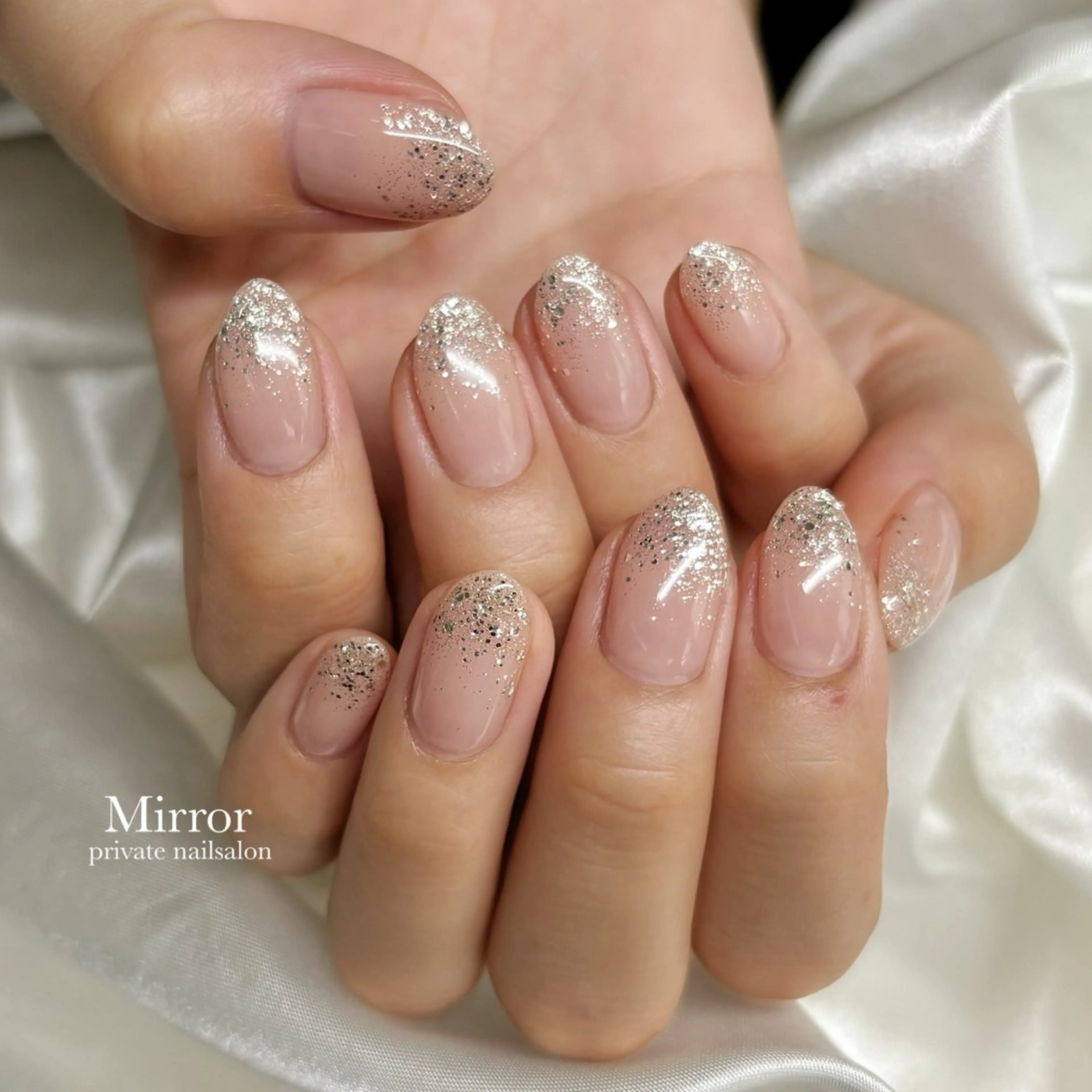 ネイル nailsalon Mirrorのネイルデザイン