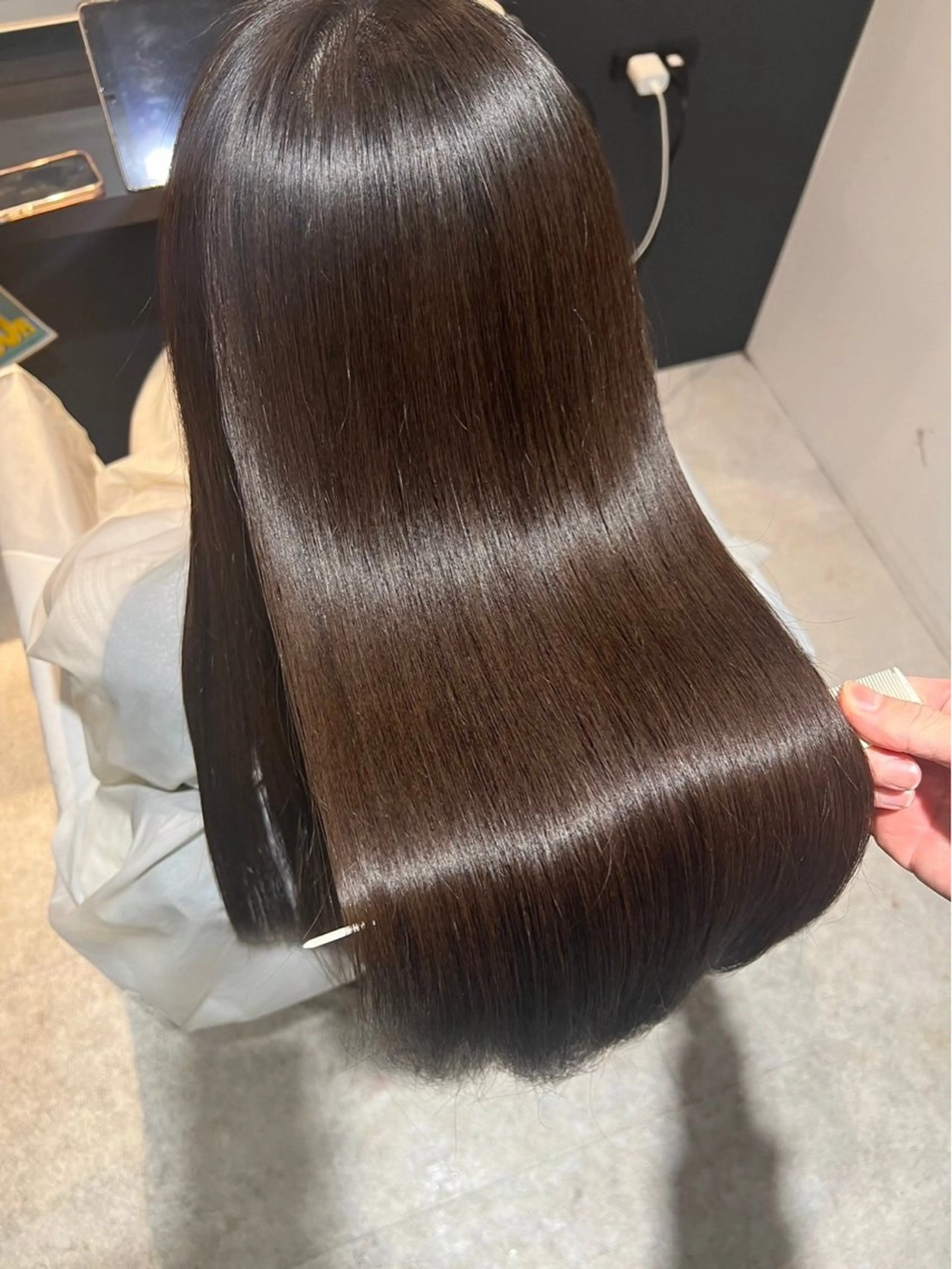 ロング Vel新宿所属・白髪ぼかし特化 三澤はるかのヘアスタイル