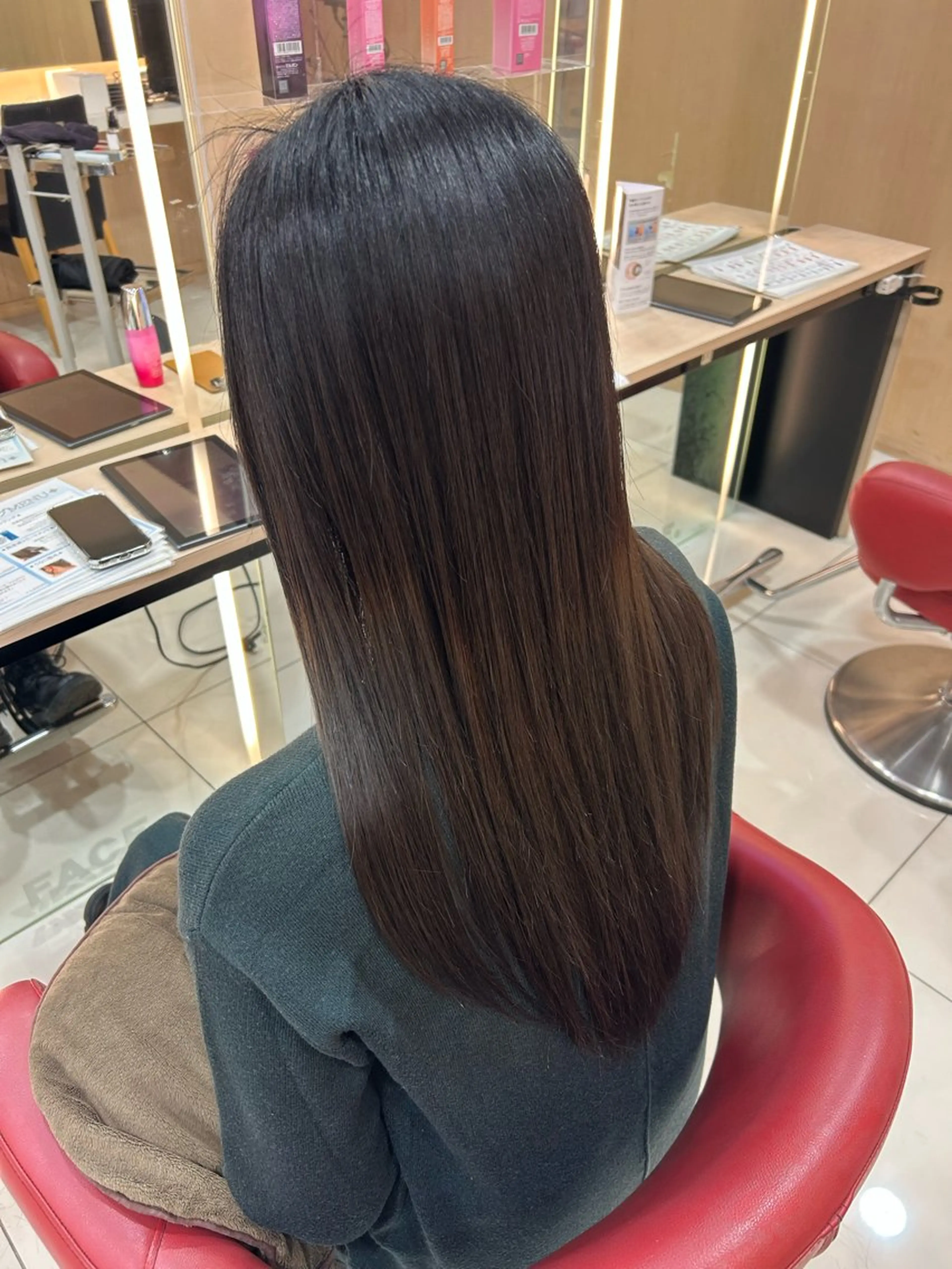 ロング カラー ヘアカラー トリートメント たけだゆめ ダブルカラーのヘアスタイル